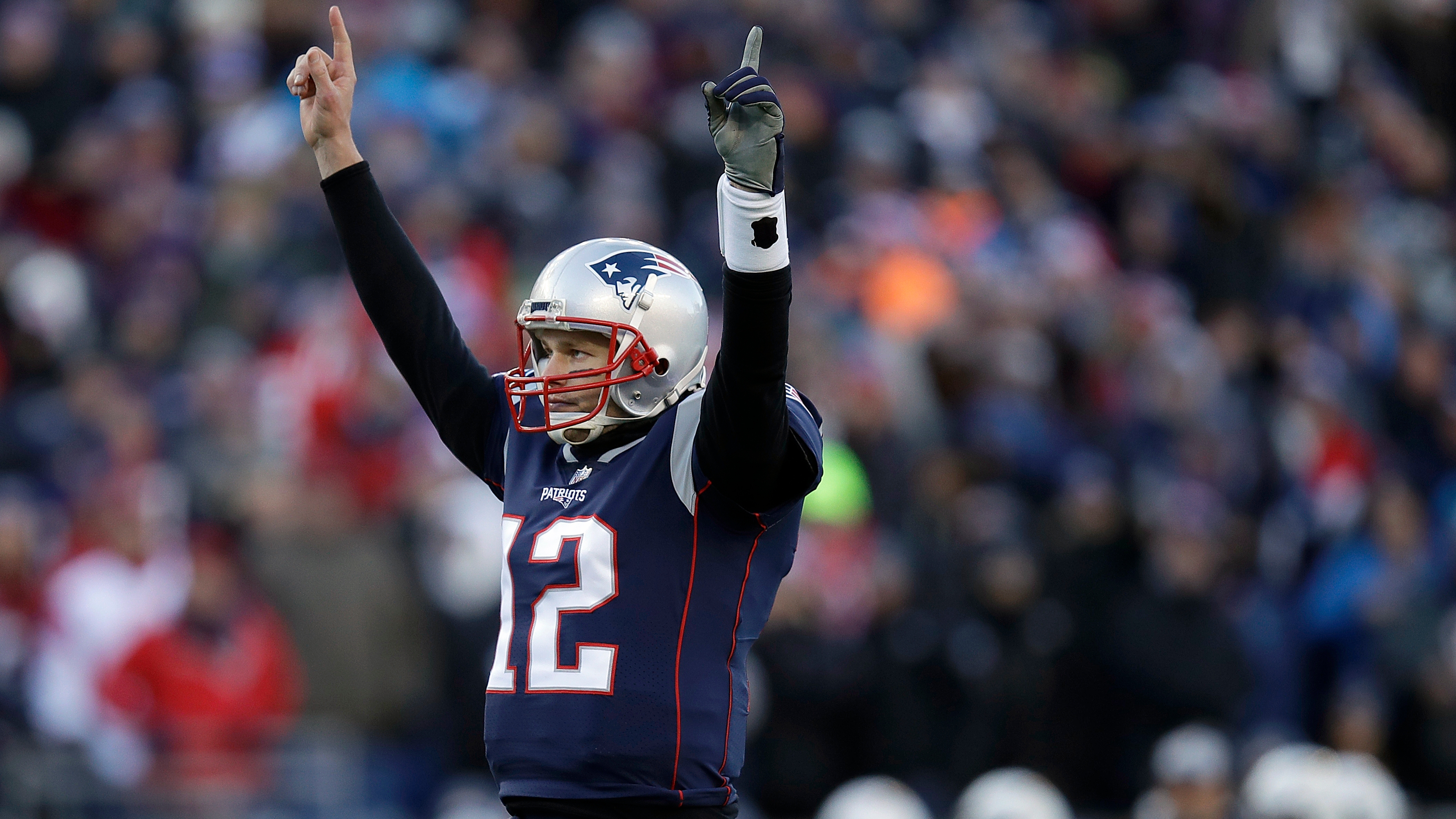 AP: Despite reports, Tom Brady hasn't made up mind about retirement