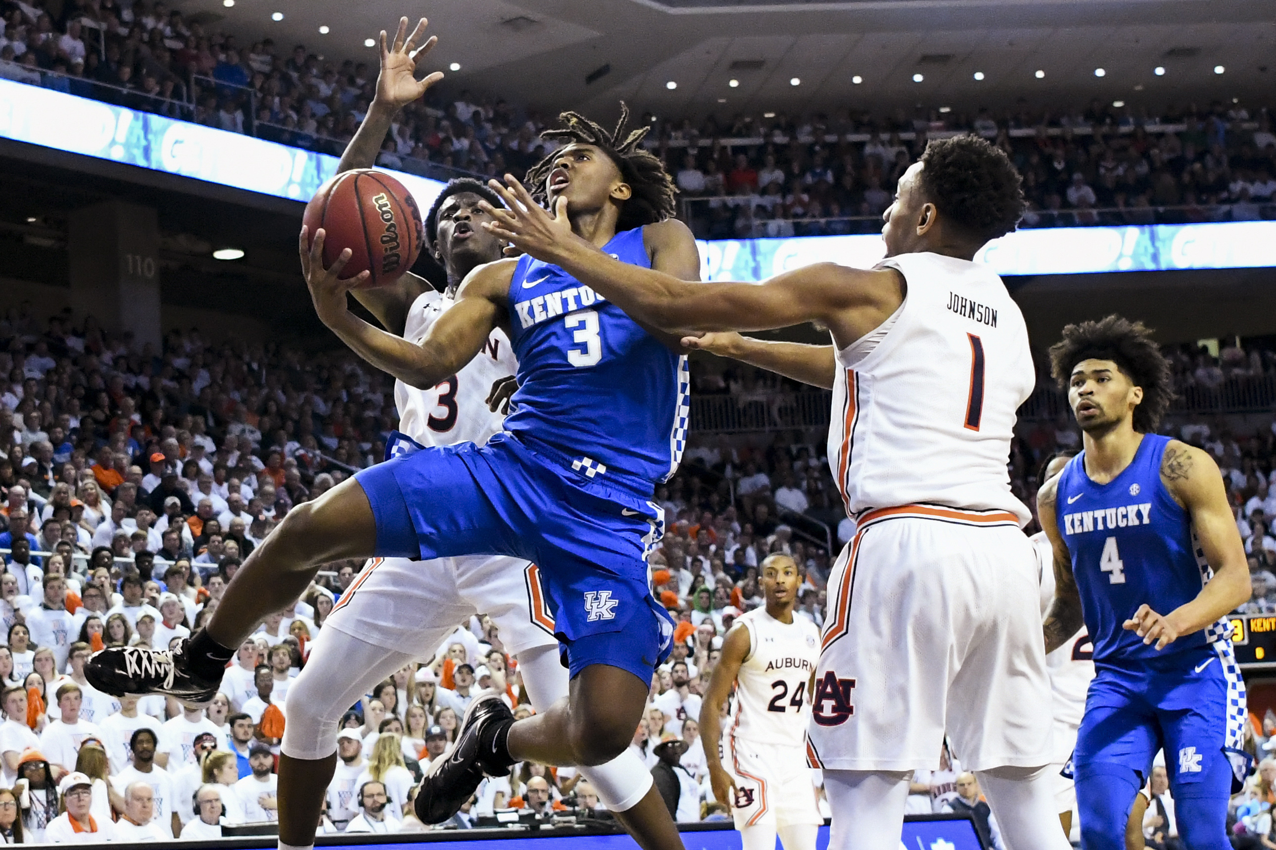 Tyrese Maxey enters name in 2020 NBA Draft