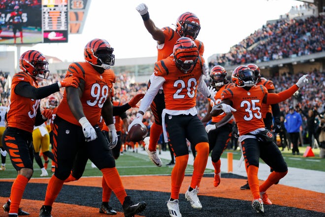 Bengals at Saints Game Center  Cincinnati Bengals 