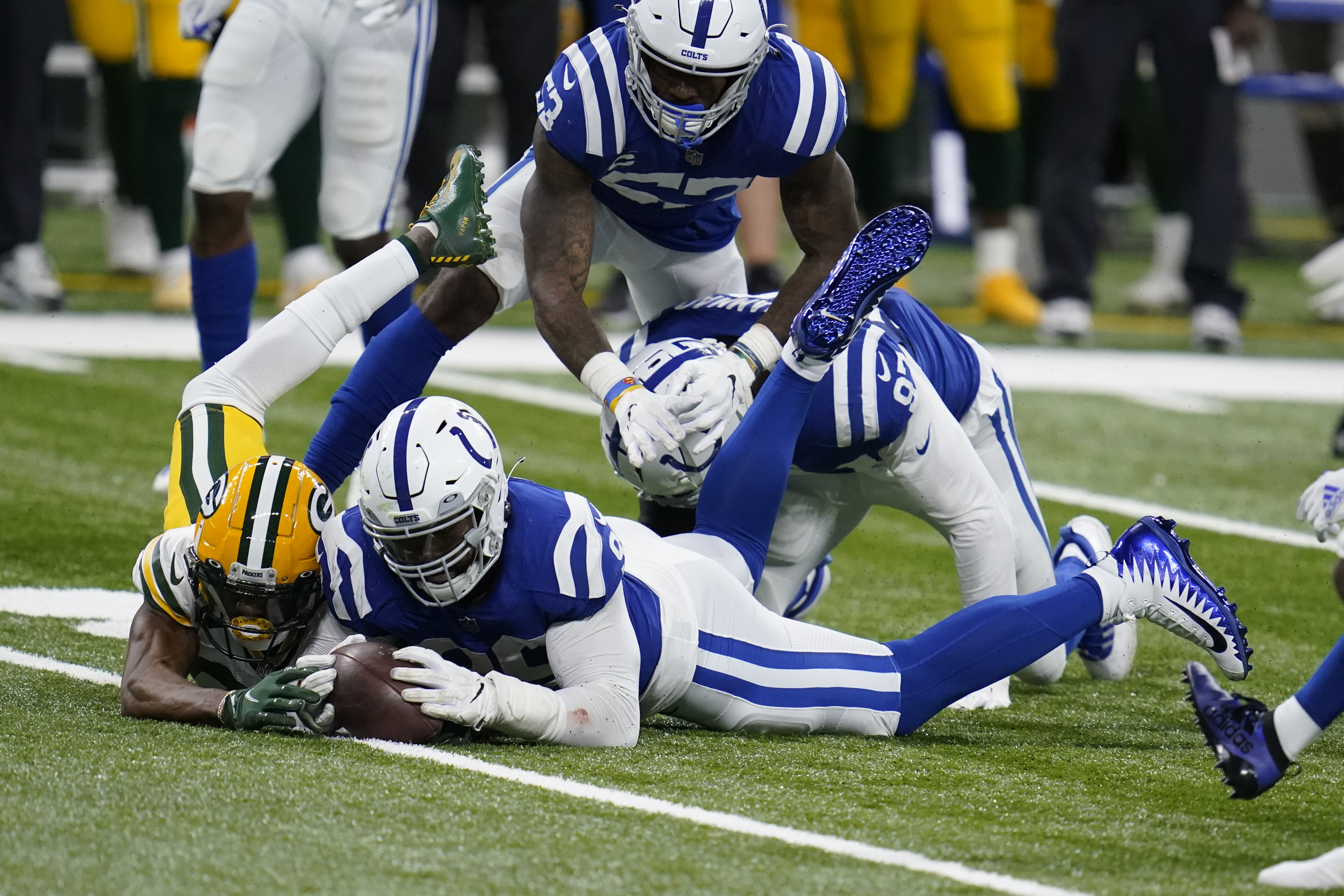 Packers cannot hold halftime lead, fall to Colts 34-31 in OT