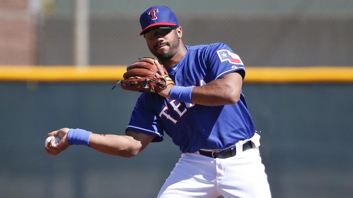 Rangers trade QB-infielder Russell Wilson to Yankees