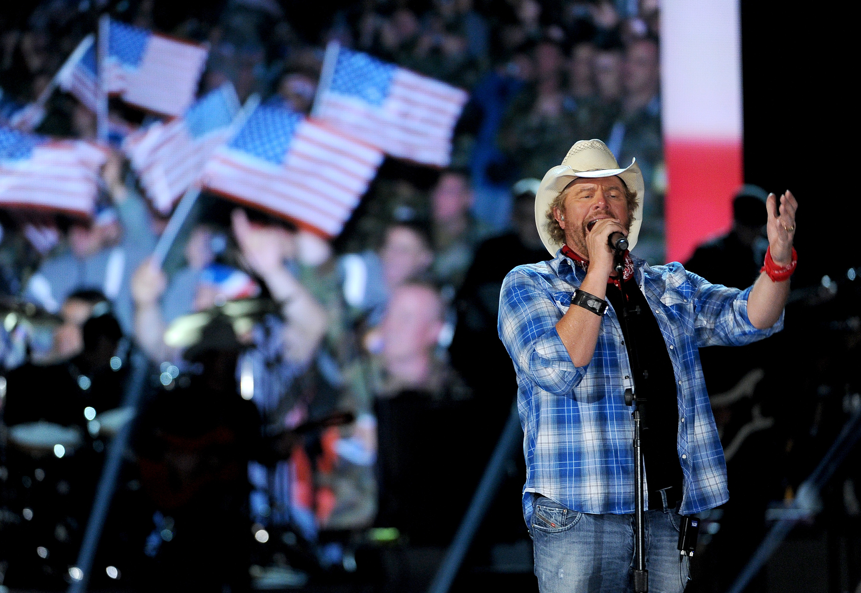 toby keith chewing tobacco stomach cancer After Keith's death, doctors warn that signs are easy to miss Stomach cancer and what you