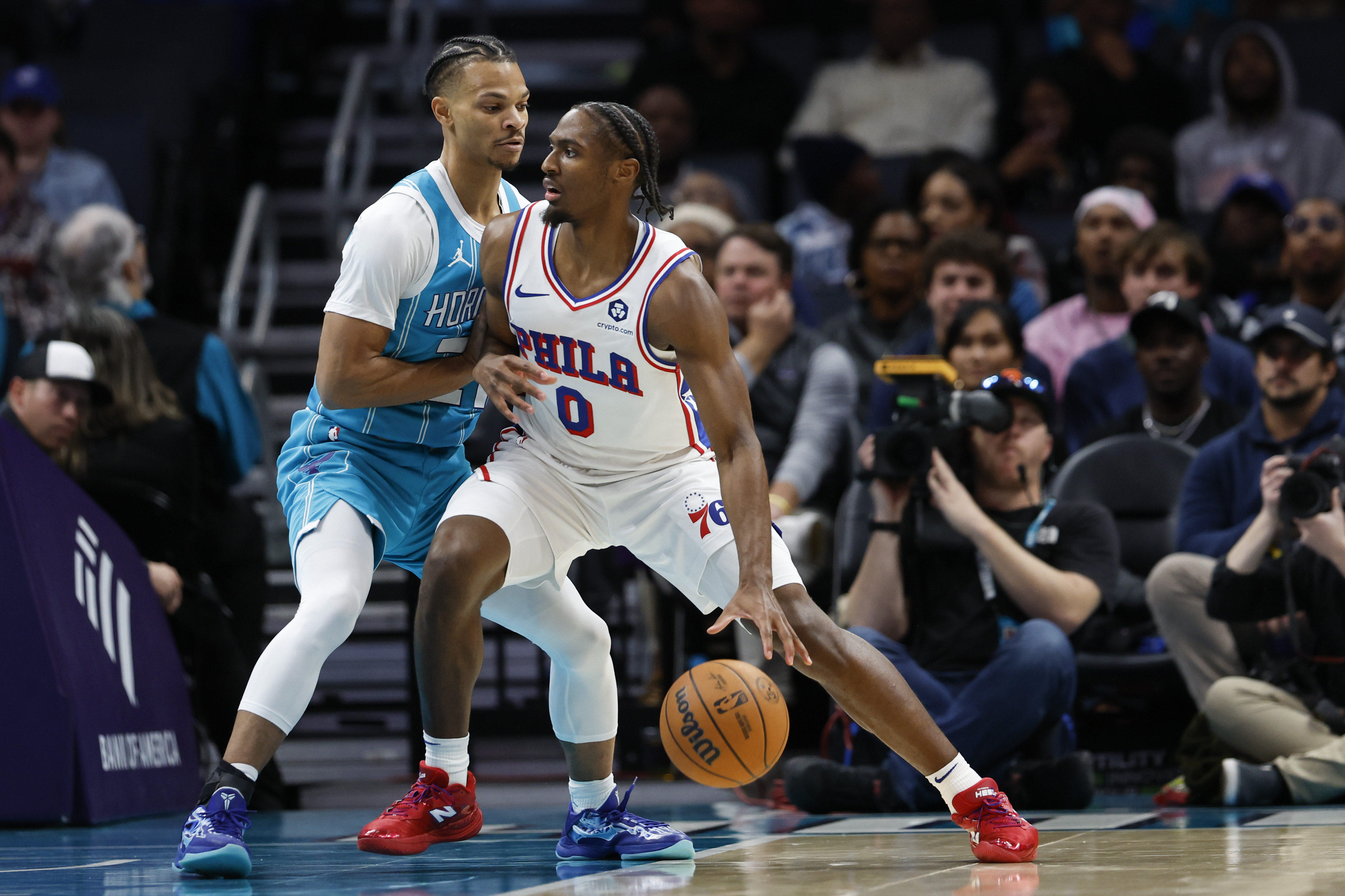 Maxey scores 40, George adds 33 as 76ers top Hornets 121-108 to