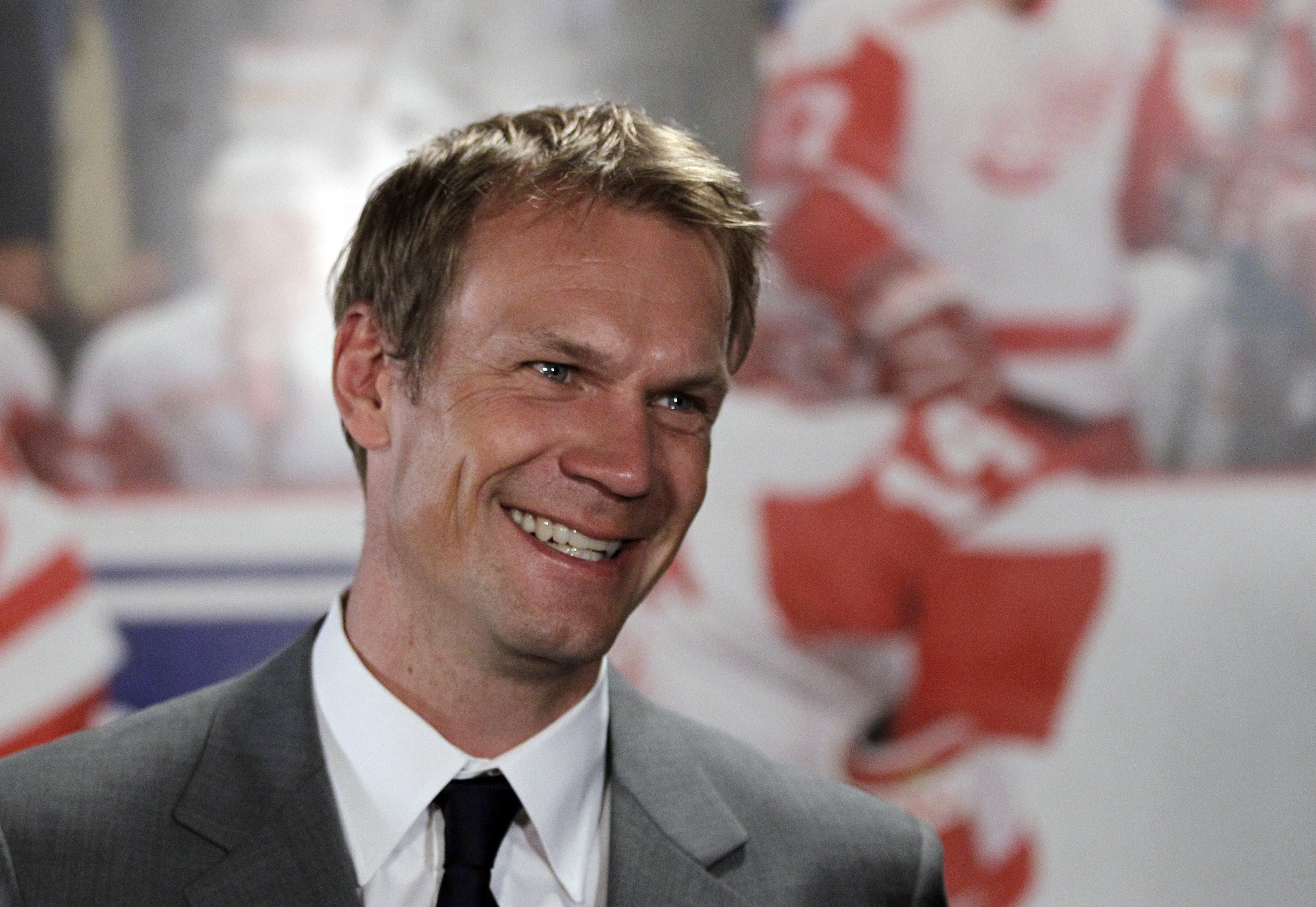 Red Wings hire Nicklas Lidstrom as vice president of hockey
