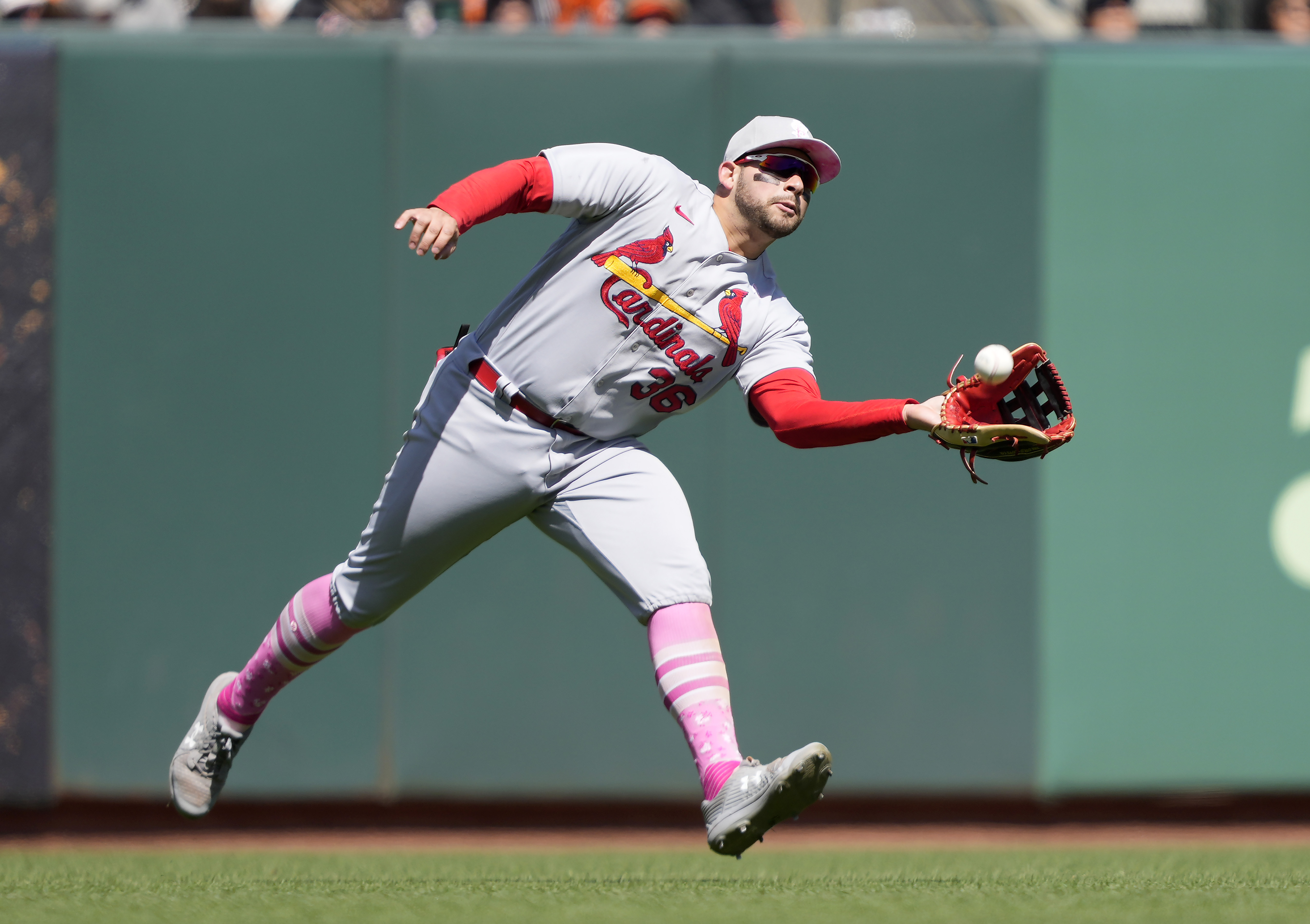 Yastrzemski HR, Arenado K Lift Giants Past Cardinals 4-3 - Bloomberg