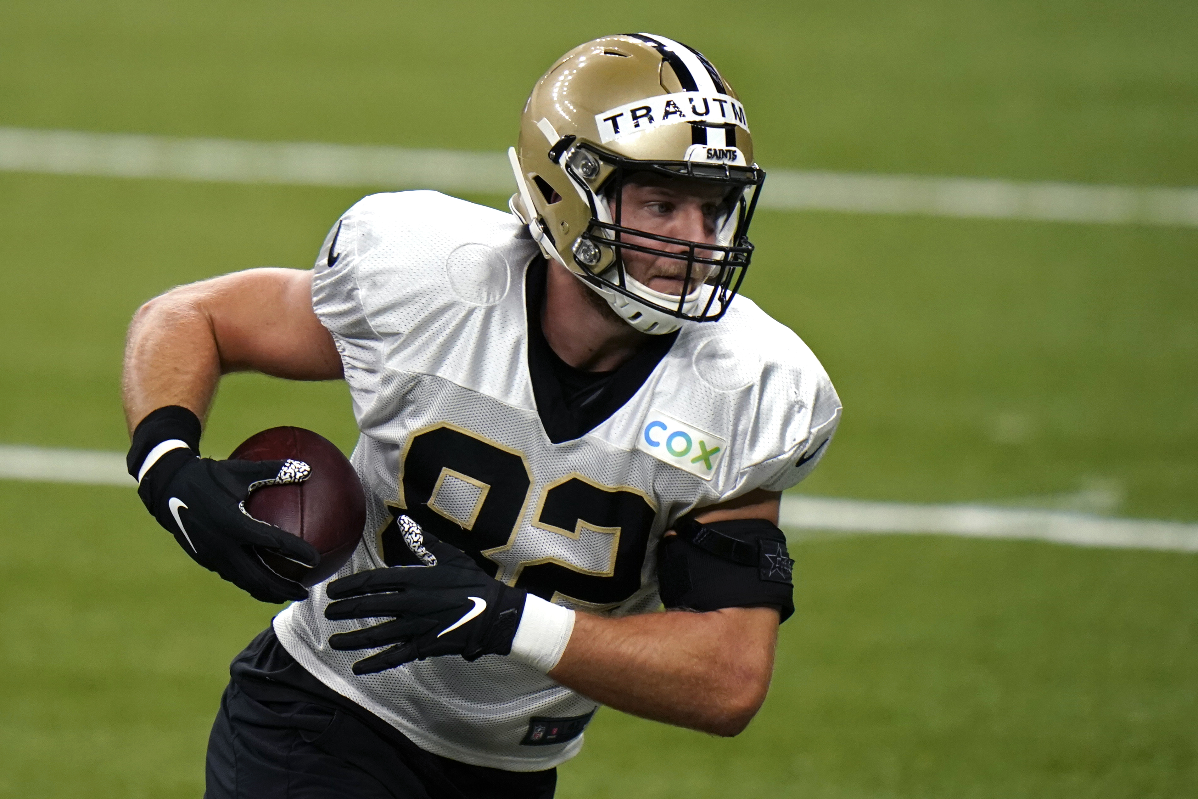 Report: Saints tight end Trautman sidelined 4-6 weeks