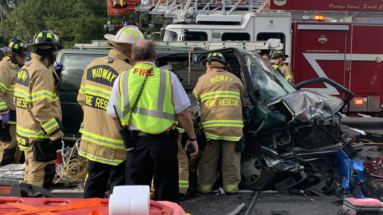 Serious Injuries Reported After Head-on Collision In Pawleys Island Officials Say