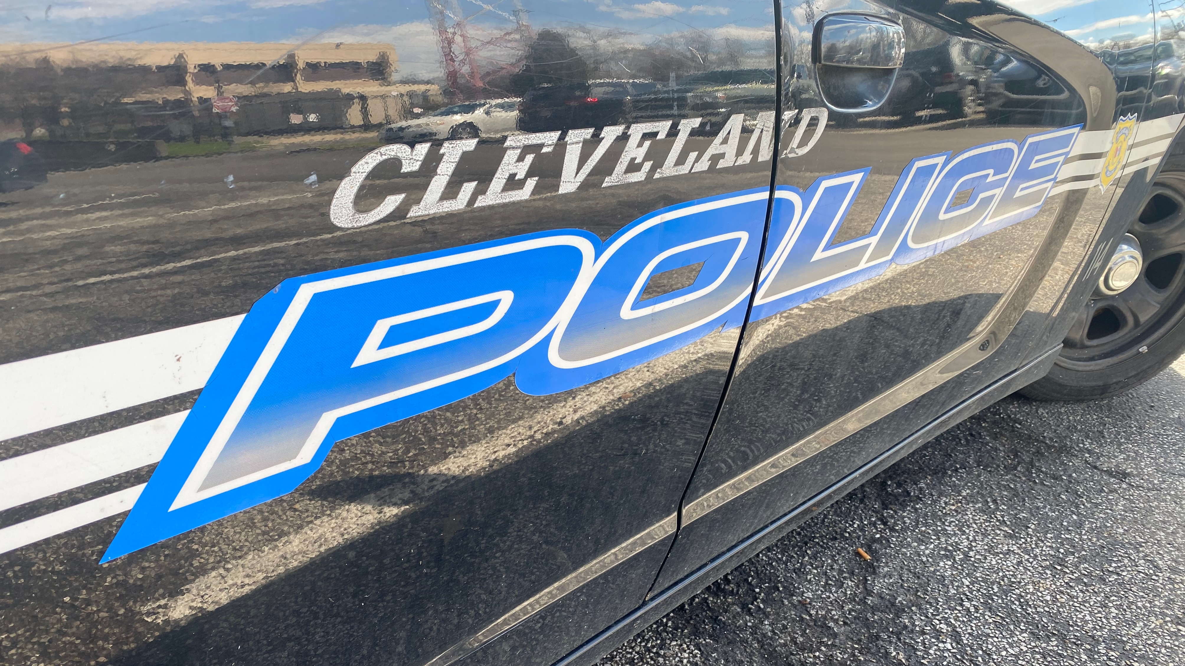 1 dead 1 injured in crash on I 480 in Cleveland Police