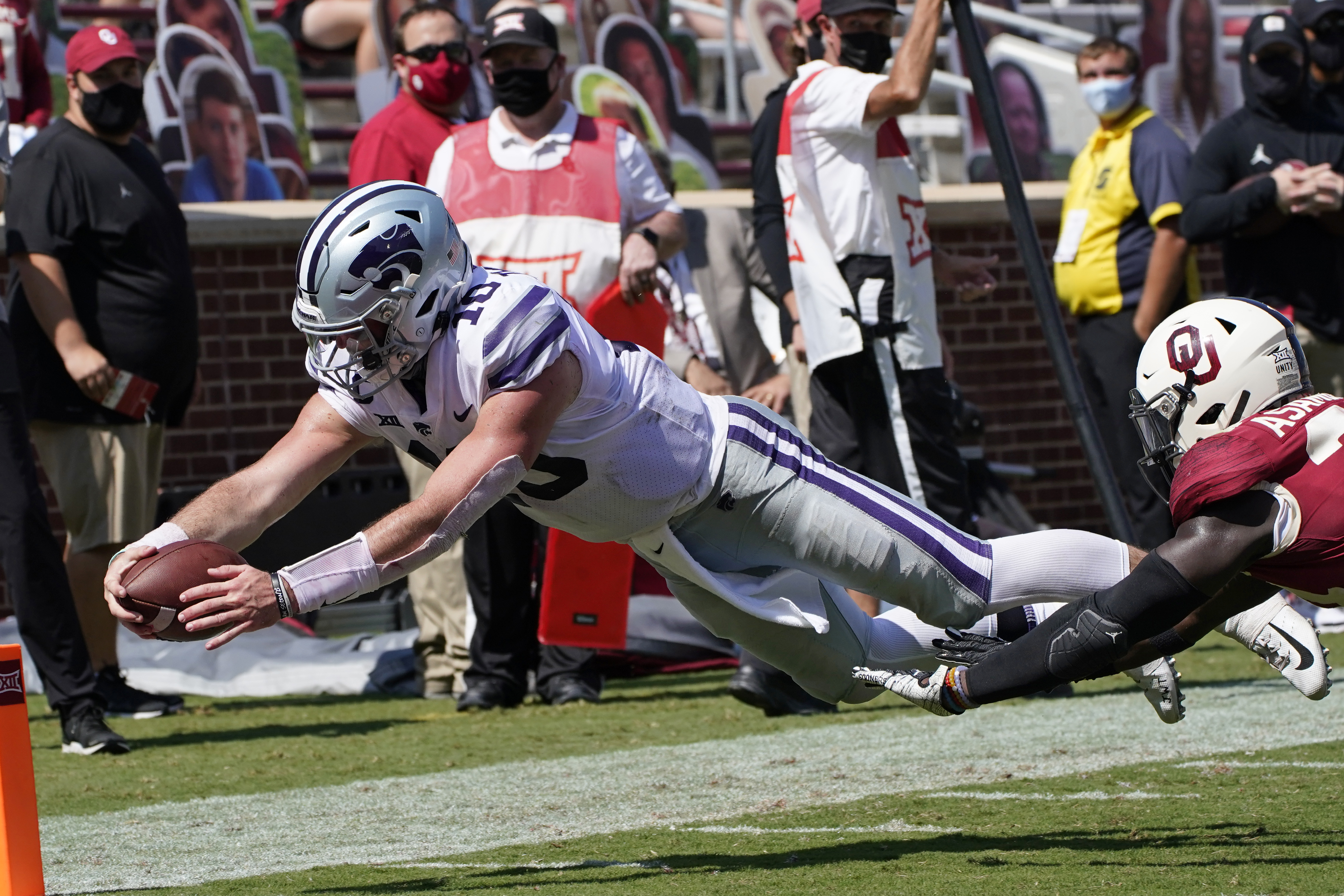 K-State QB Skylar Thompson out for the season after injury