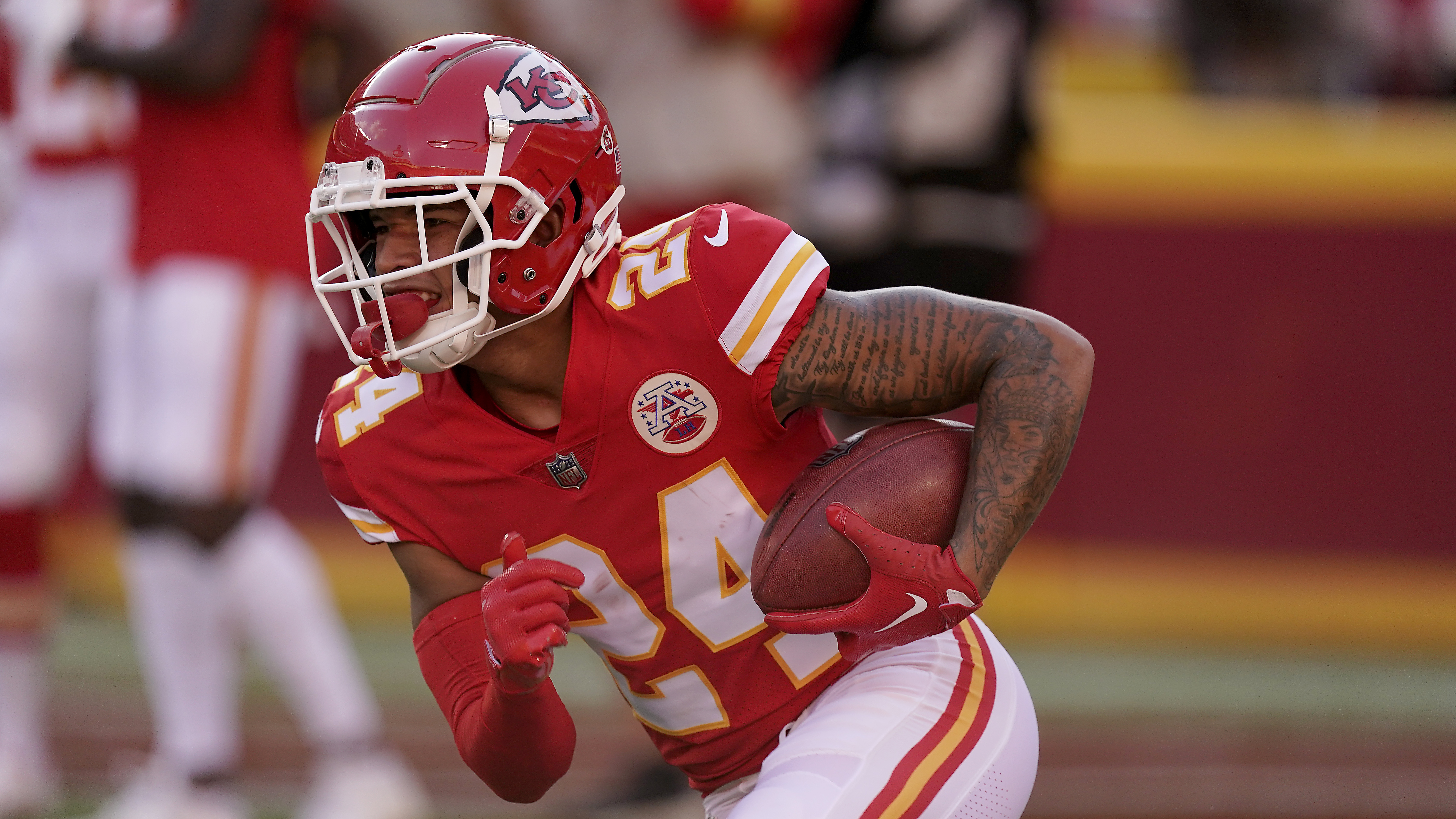 Chiefs WRs mocked on Twitter by unlikely place