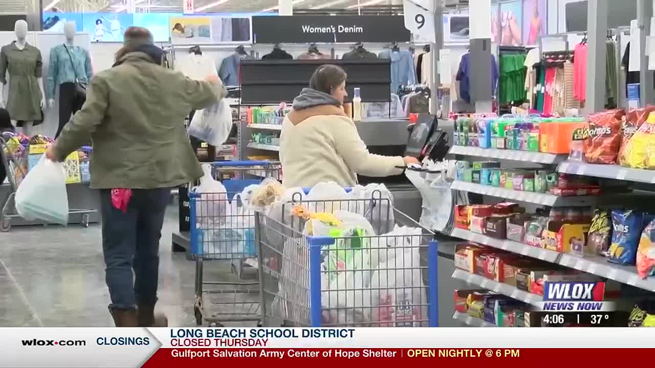 Is there a grocery store open near me? Here's what you need to know