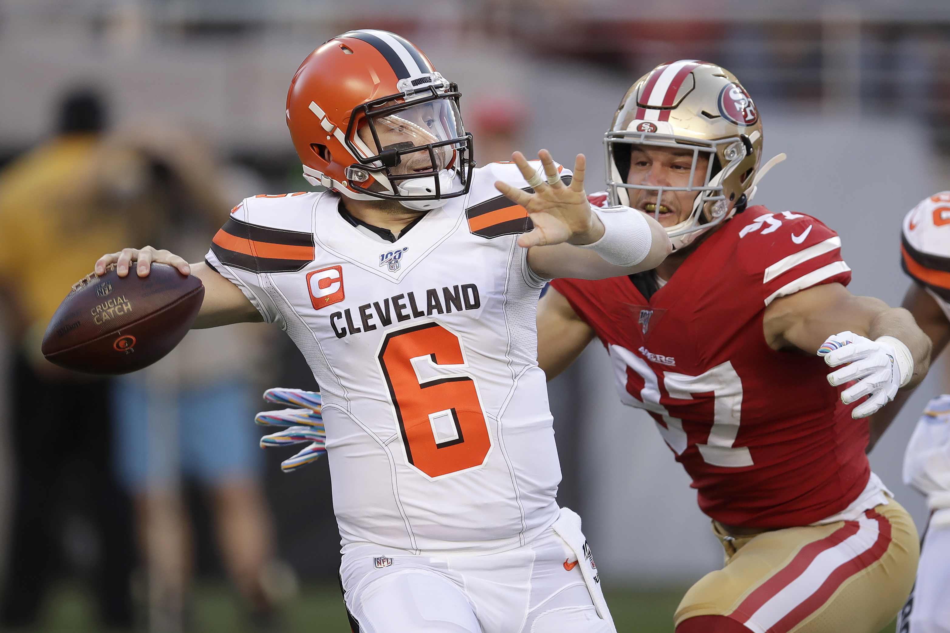 Browns' Mayfield not blaming inaccuracy on shoulder harness