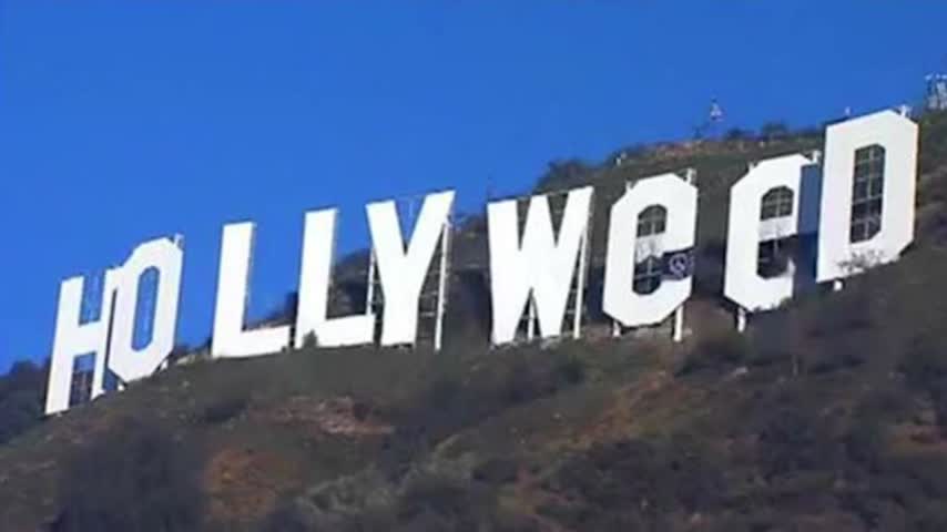 Op-Ed: The Hollywood sign is a public treasure, and no one should