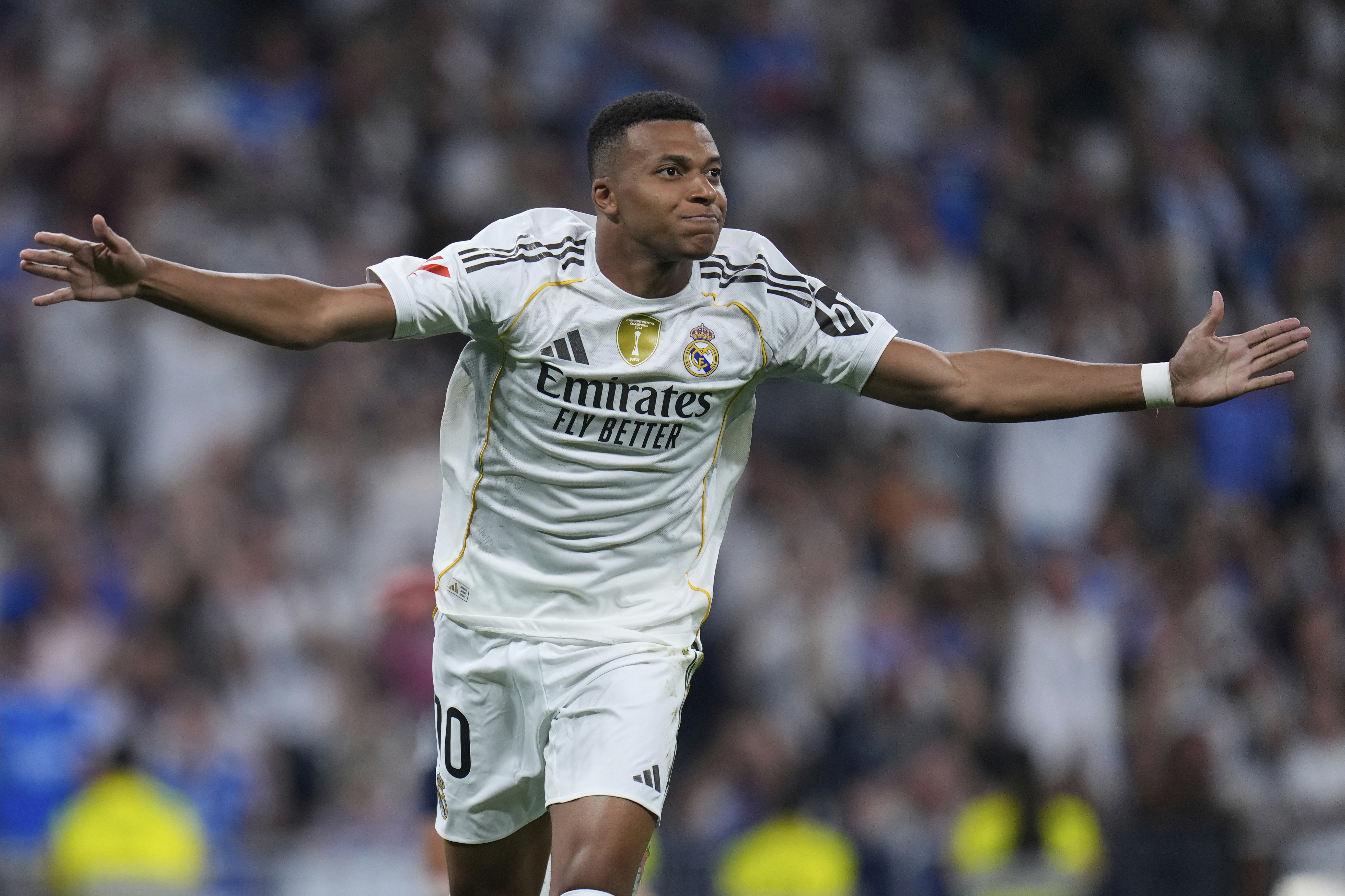 Mbappé converts penalty kick as Real Madrid beats Osasuna 1-0 in