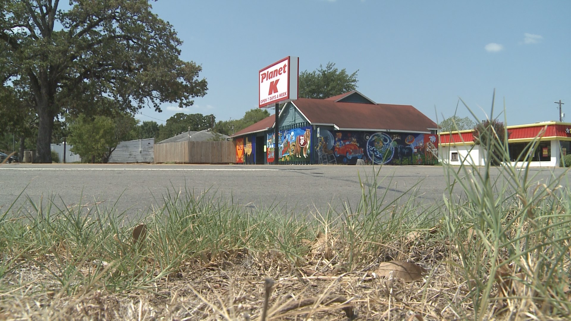 Neighbors pushing back against new Planet K location in Bryan