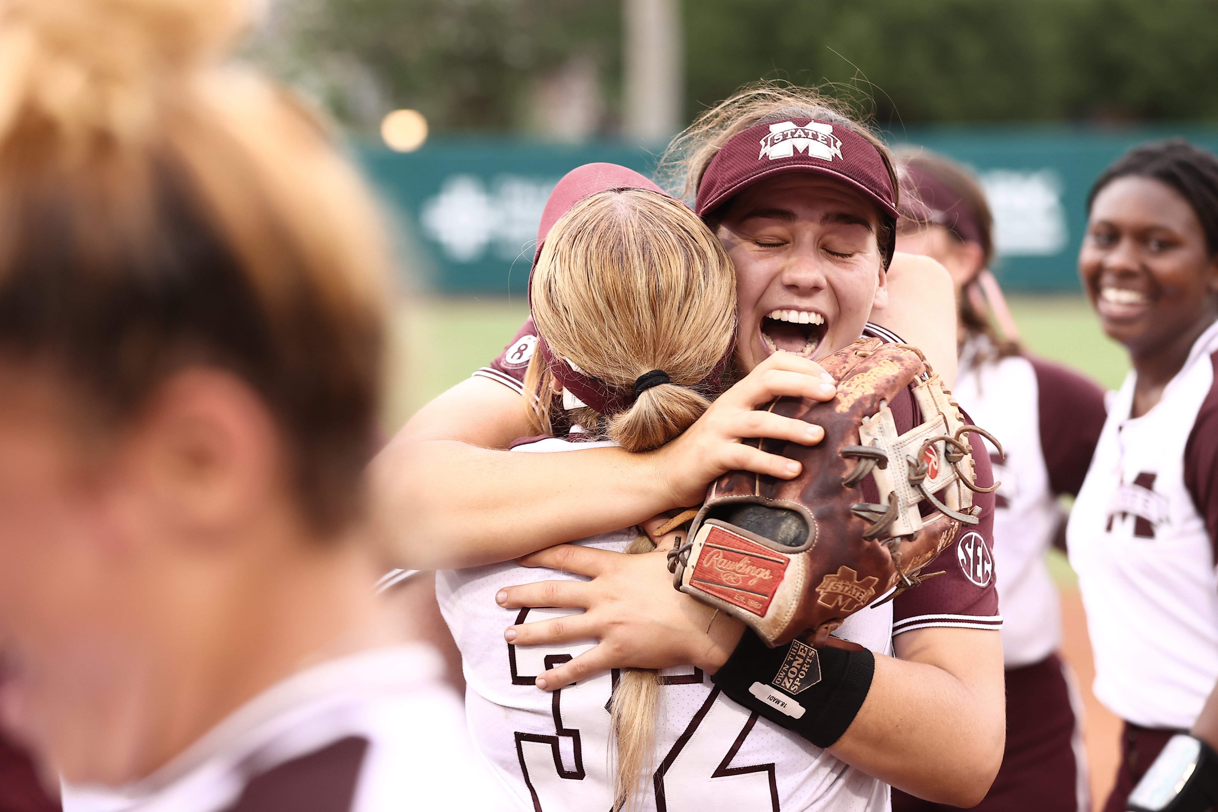 Mississippi State softball upsets 