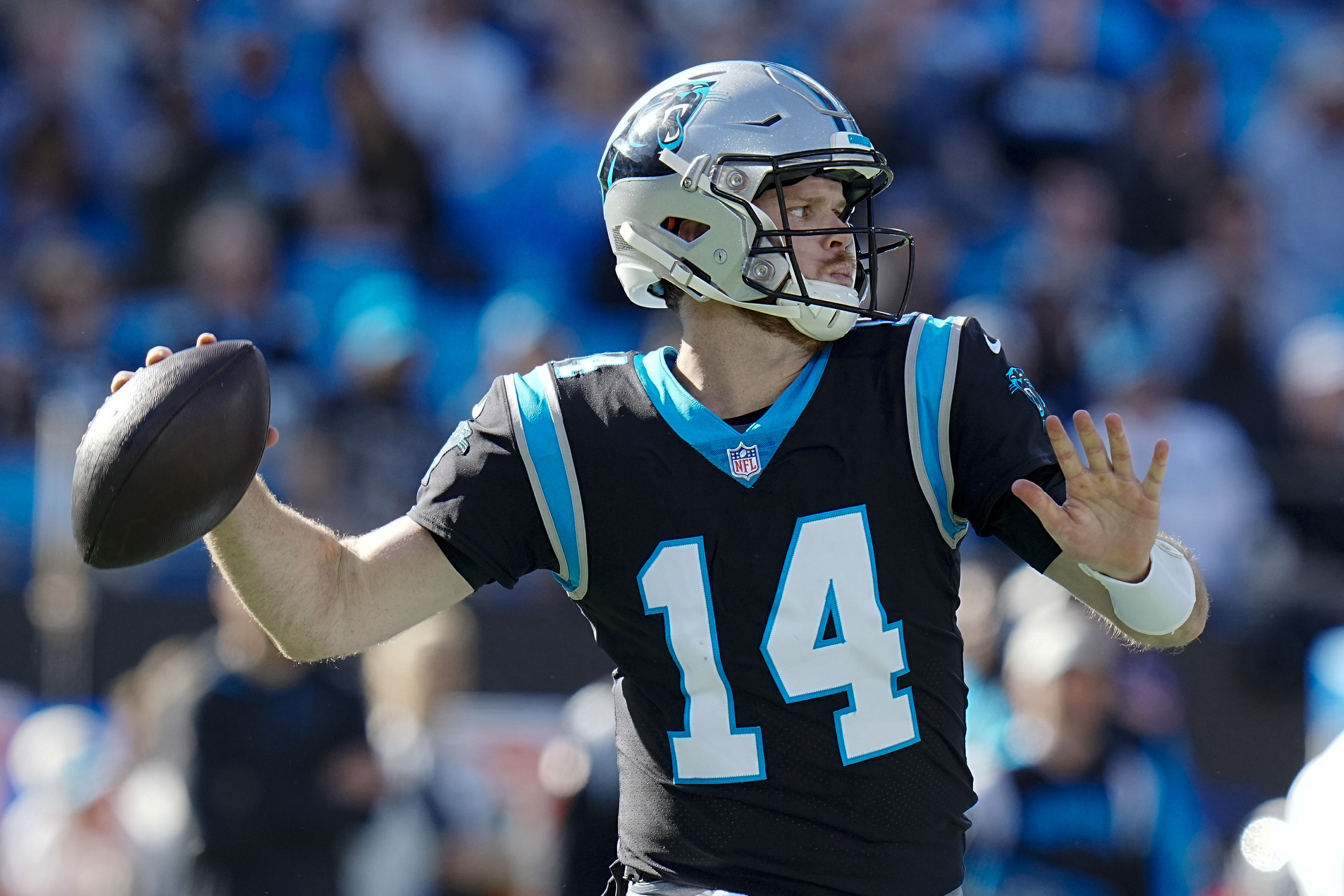 Panthers to start QB Sam Darnold vs. Broncos on Sunday