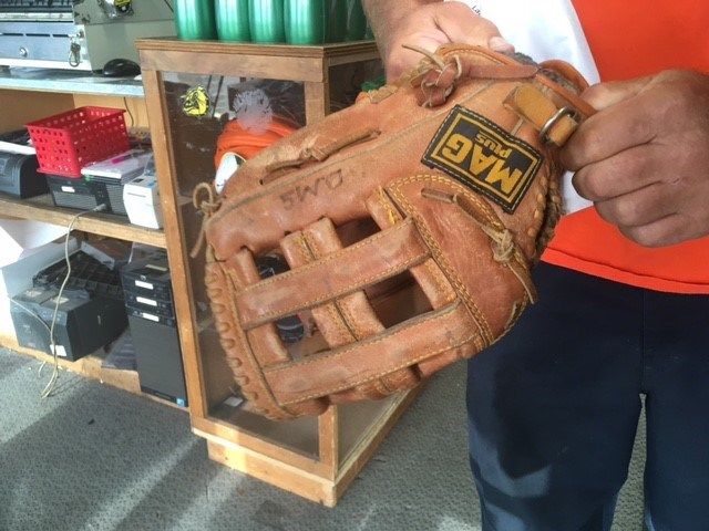 Mag plus cheap baseball glove