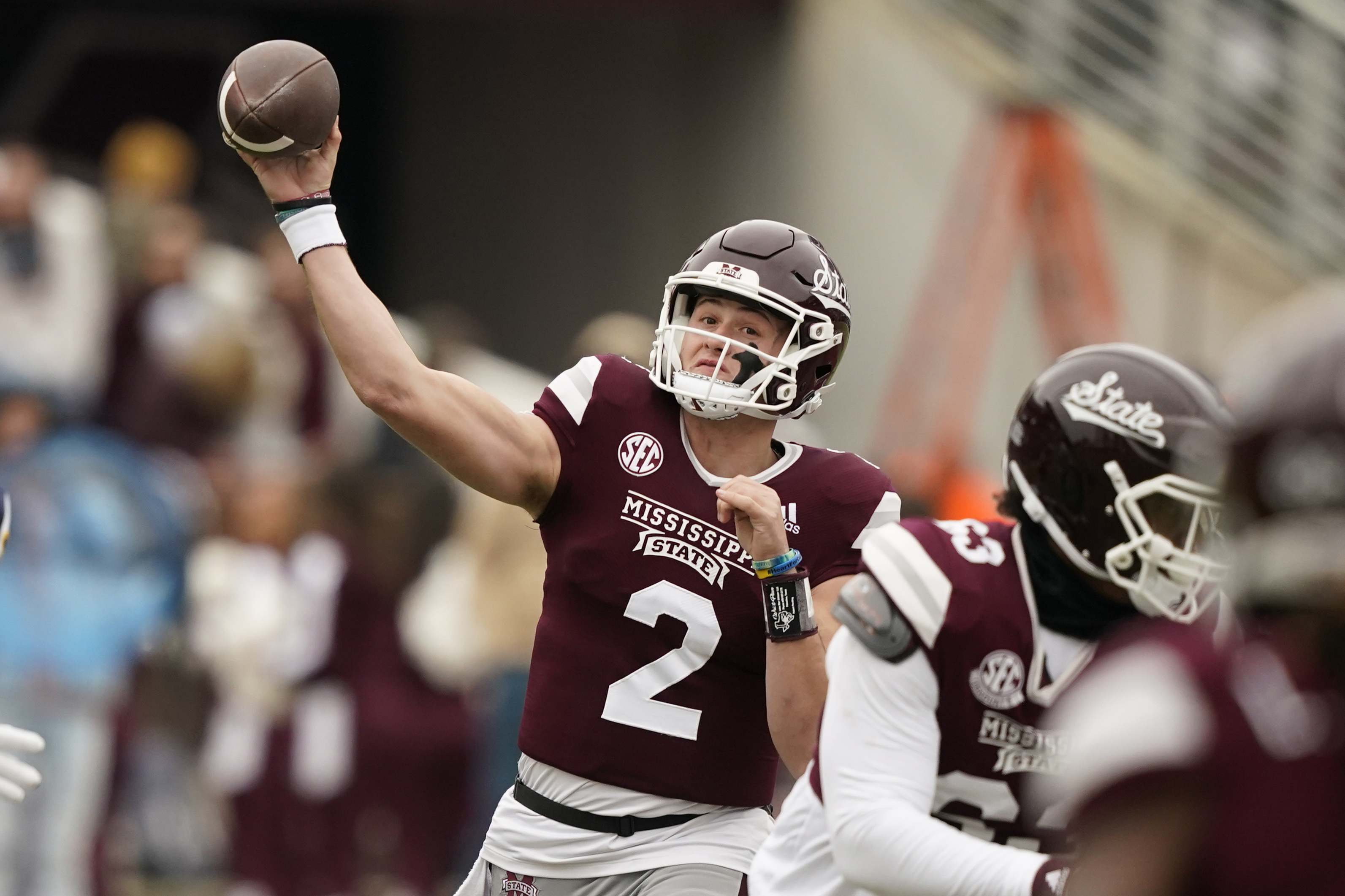 Stetson Bennett wins the 2022 Manning Award, Georgia Sports