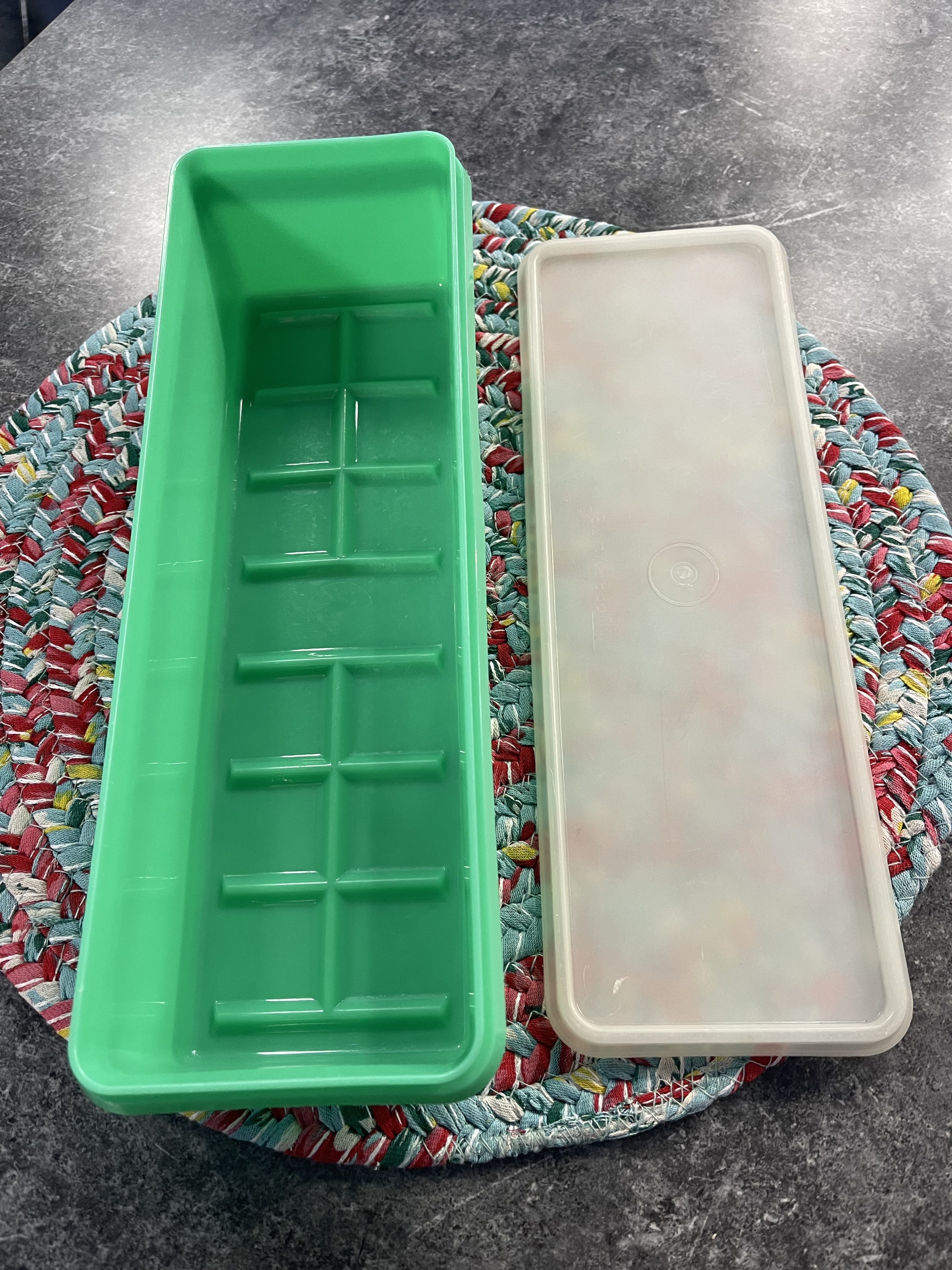 Vintage Tupperware Green Jello Mold With White Lid and Middle, Nice  Condition 