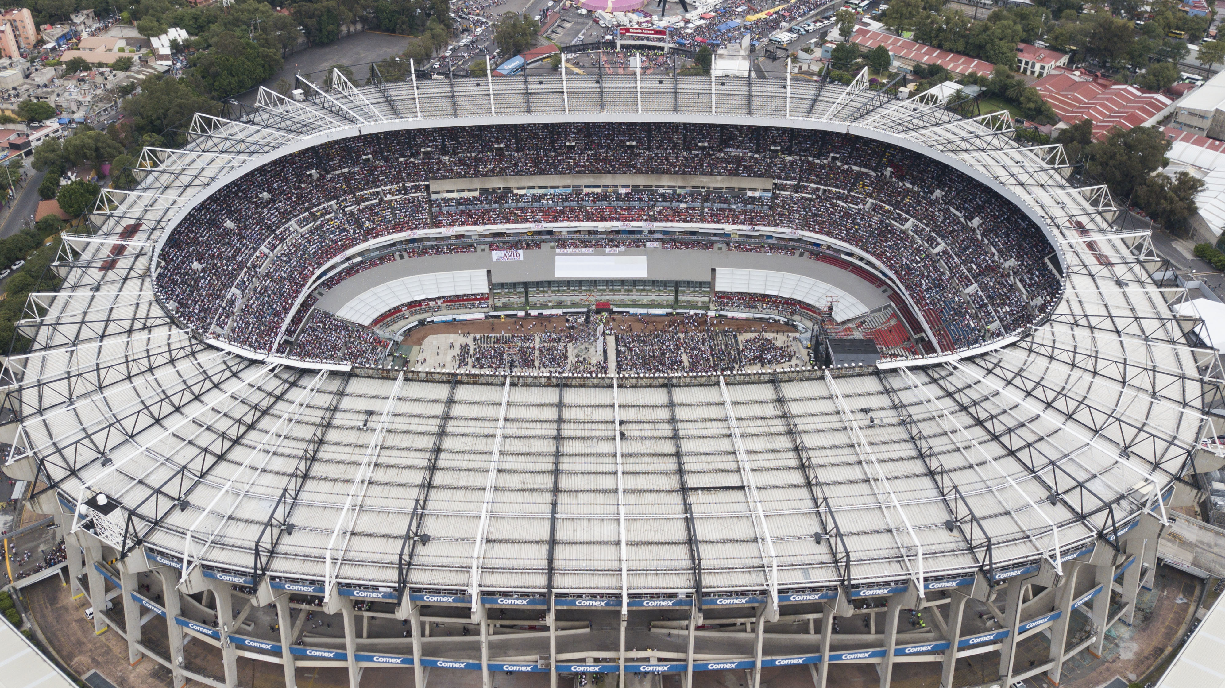 Why is Chiefs vs. Chargers in Mexico City? How Azteca Stadium's