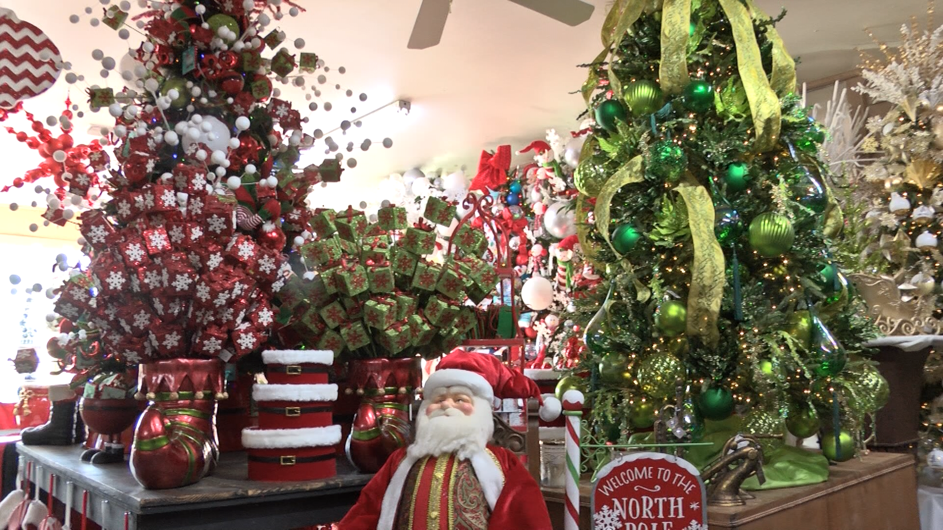 Mark Knox Flowers opens Christmas store