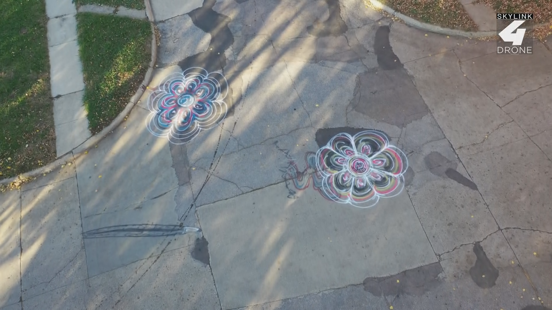 Man charged for painting Sioux City manhole covers found not