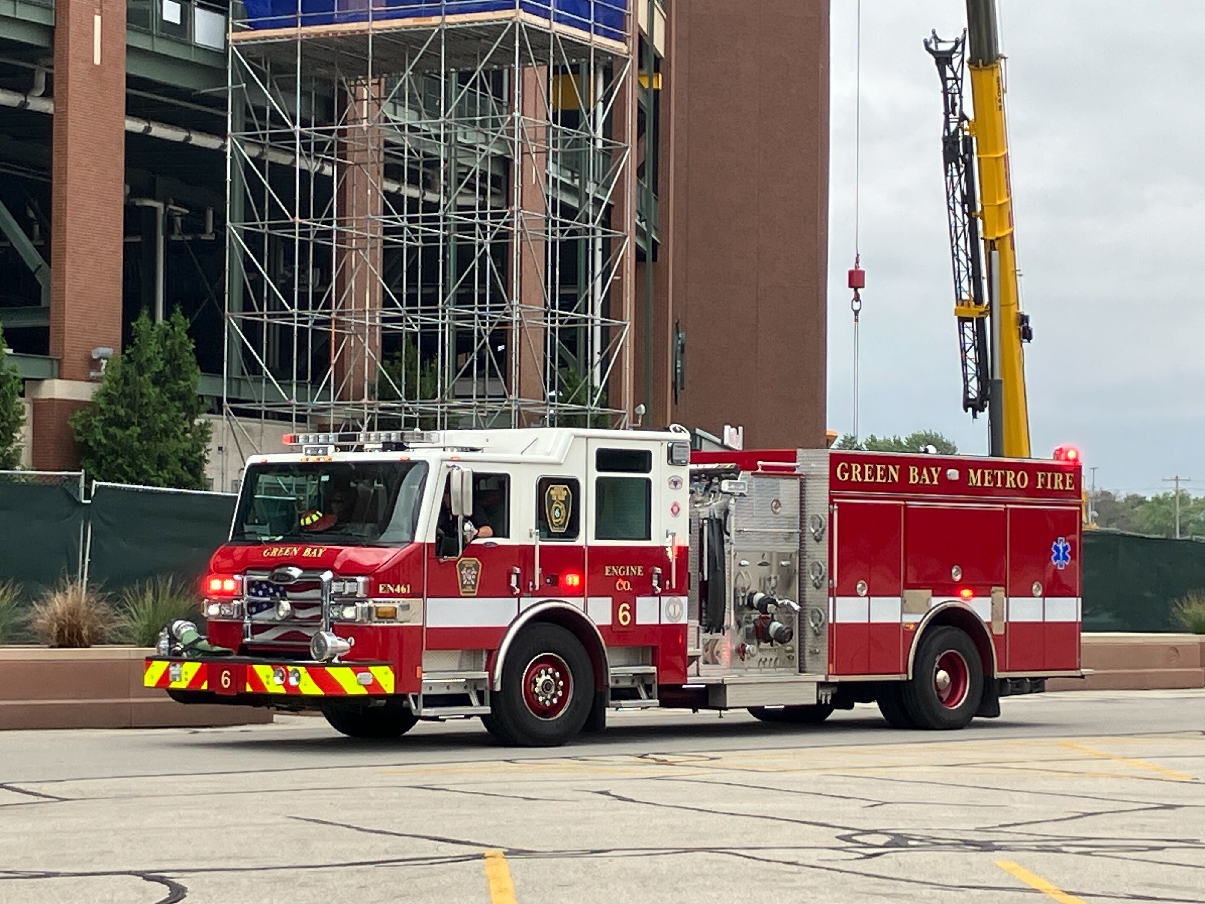 Construction prevents graduation ceremonies in Lambeau Field