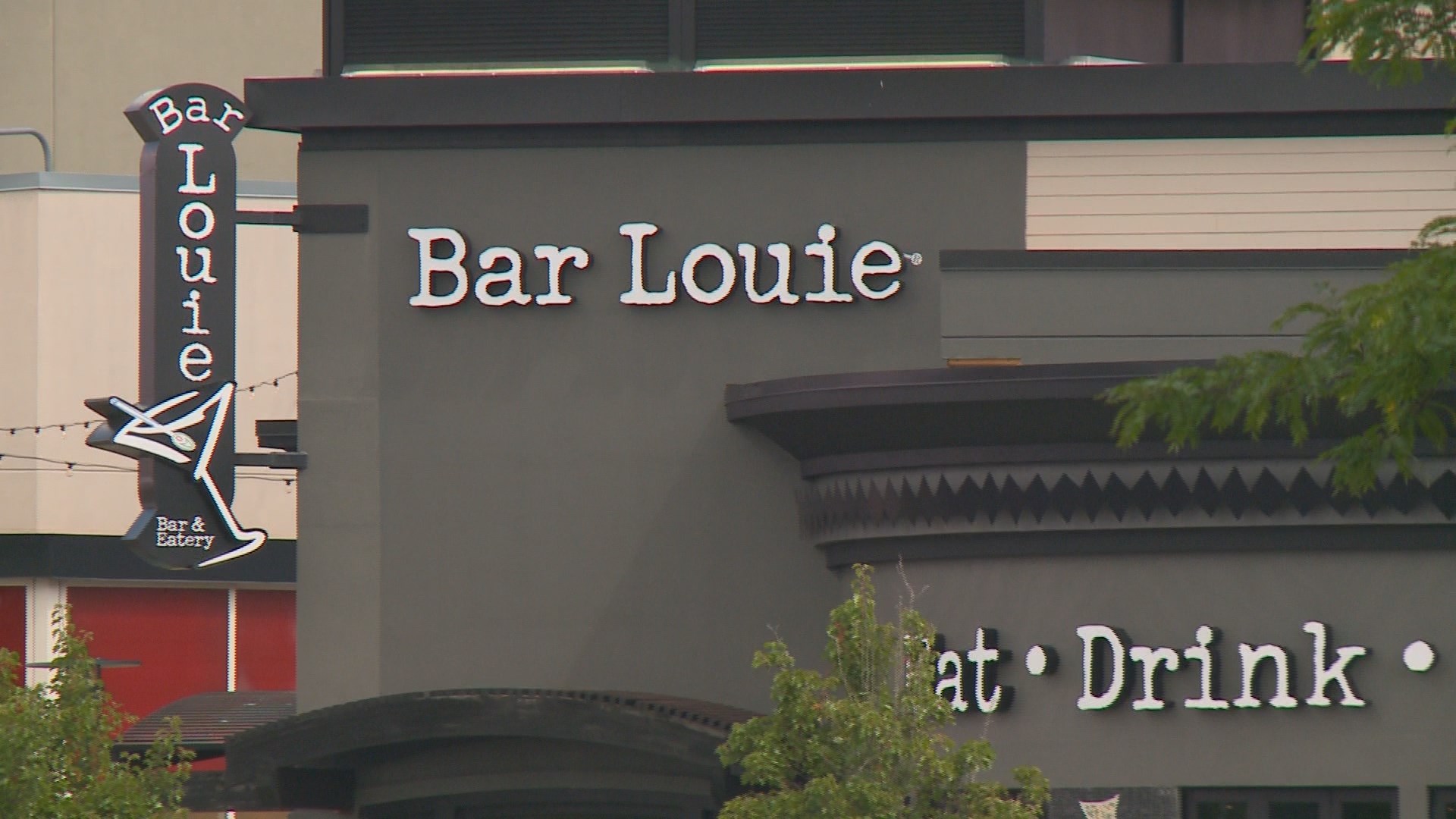 Bar Louie Near Me Specials