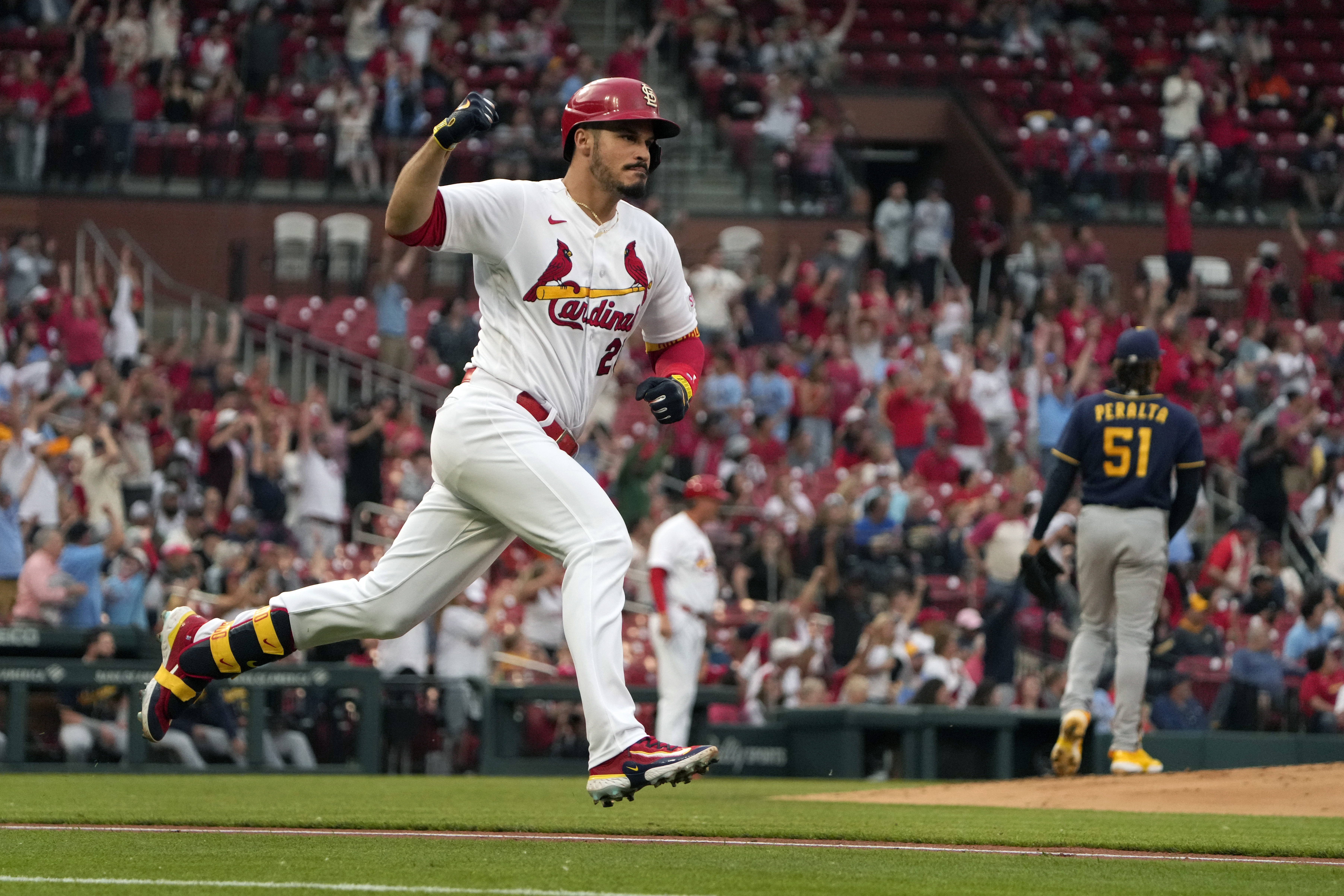 Edman hits second straight walk-off, Cardinals win series against