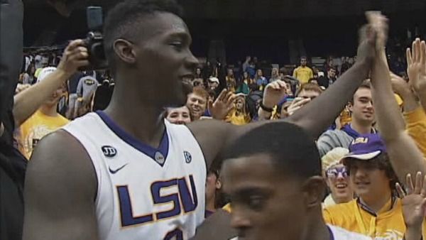 LSU's Johnny O'Bryant III foregoes senior season to enter NBA Draft