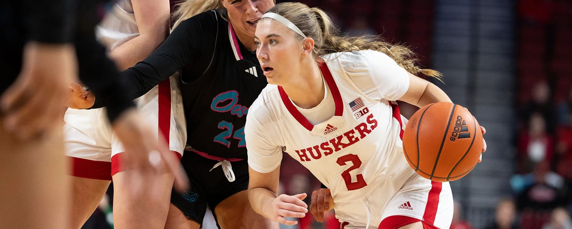 NCAA volleyball semifinals: Texas rolls past Wisconsin 3-1, returns to  finals to face Nebraska Cornhuskers