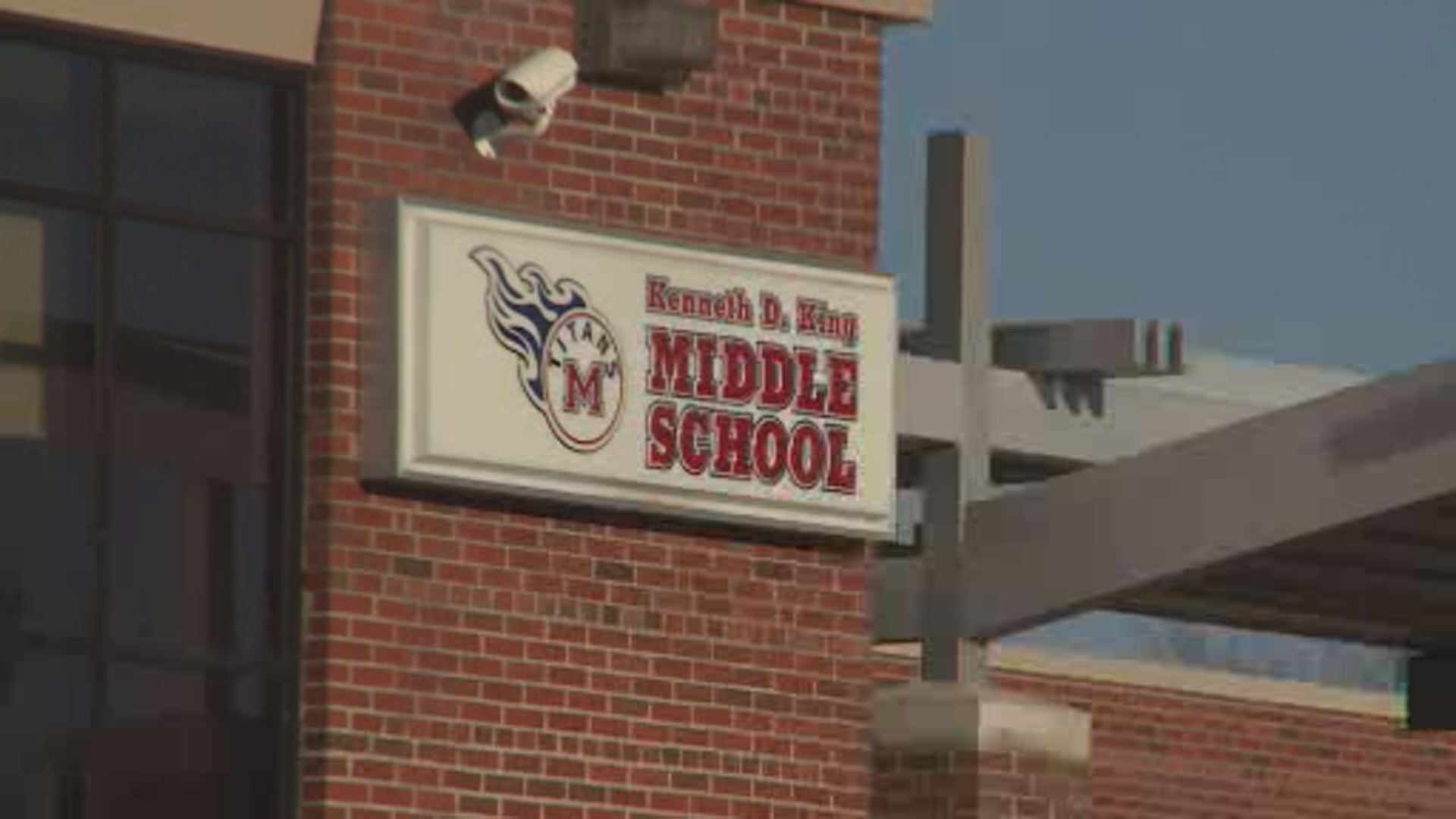 Students, staff searched after threat at middle school in Mercer County