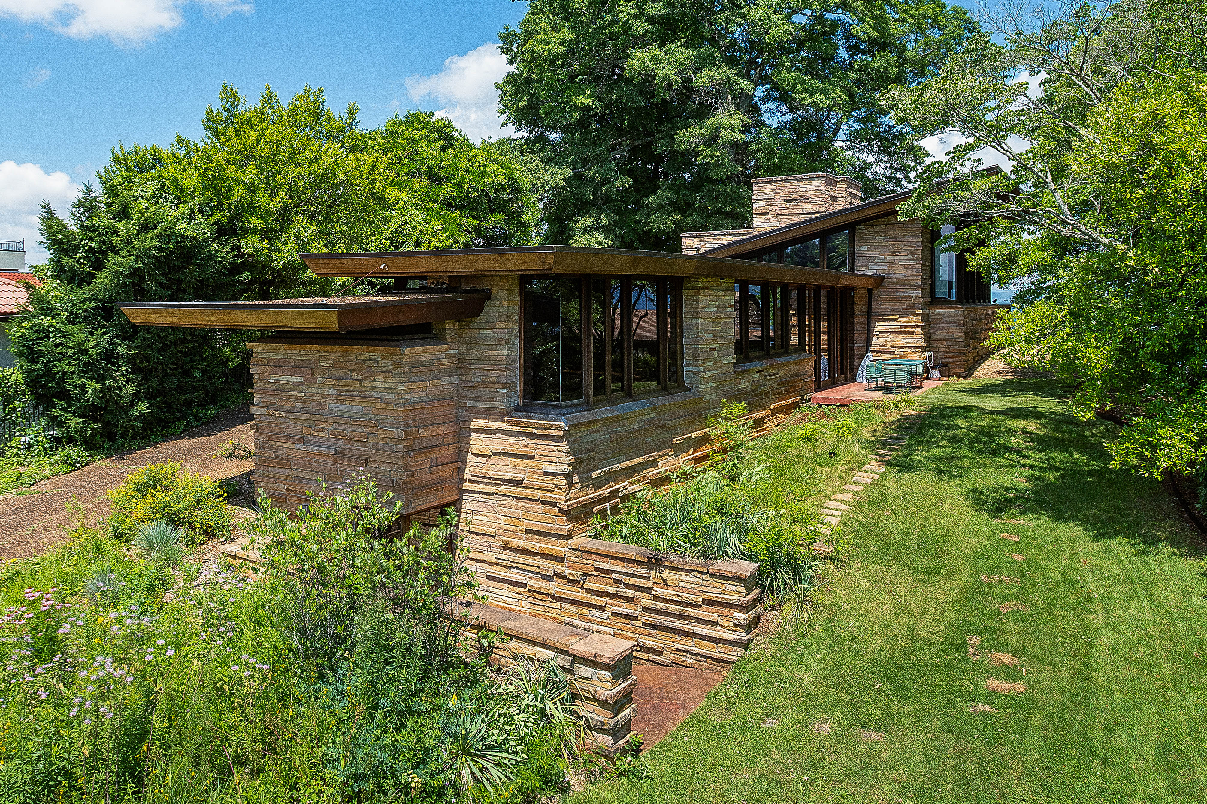 Tennessee's only home designed by legendary architect Frank Lloyd