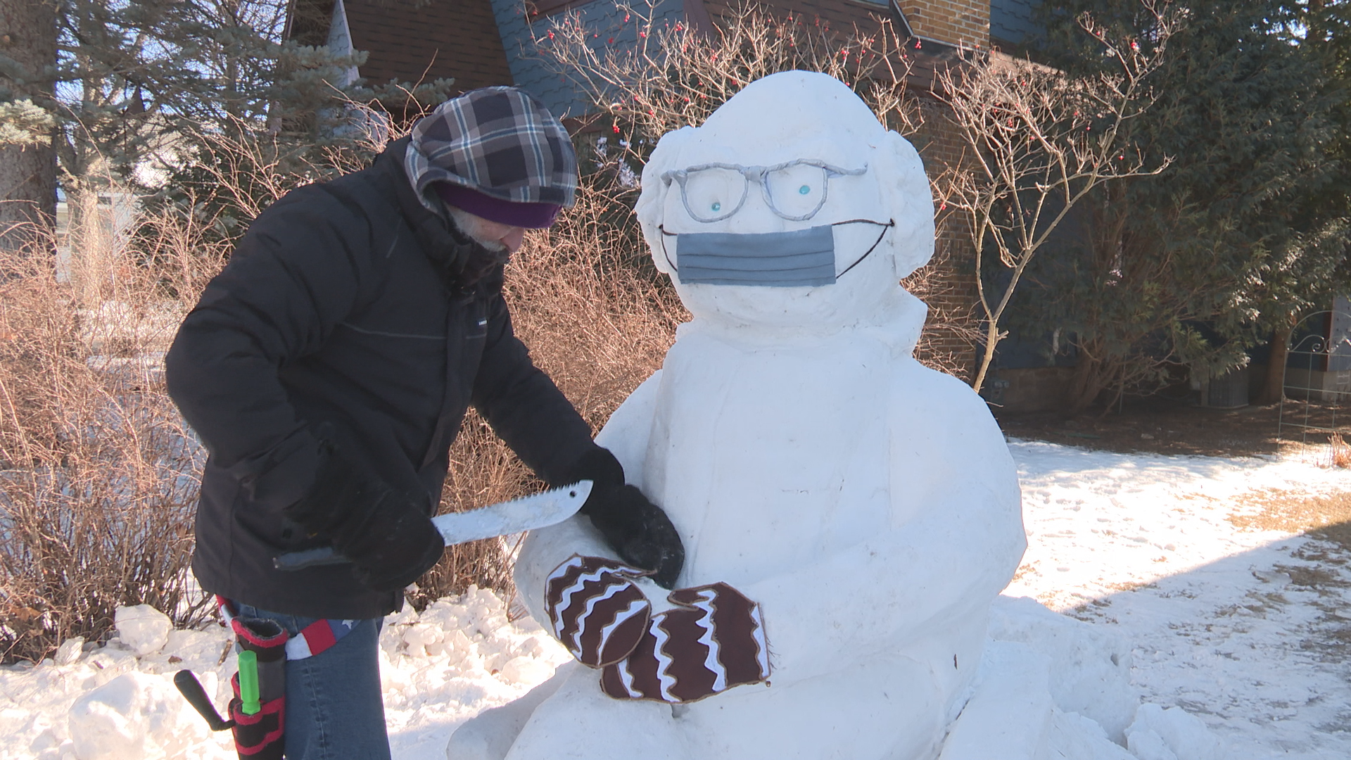 Stevens Point Bernie Sanders snow sculpture going viral