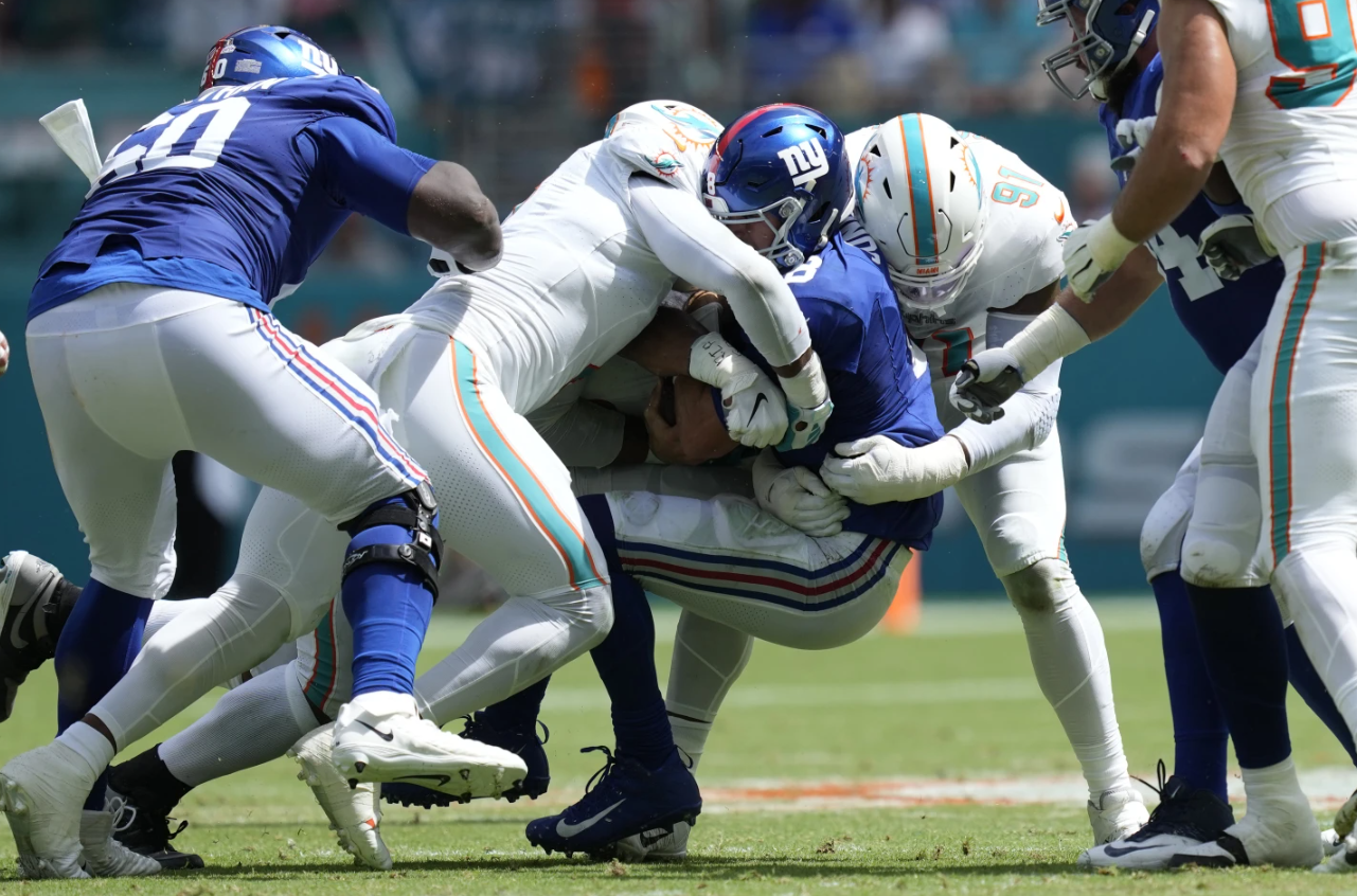 Josh Allen, Bills turn tables on high-powered Dolphins, win 48-20