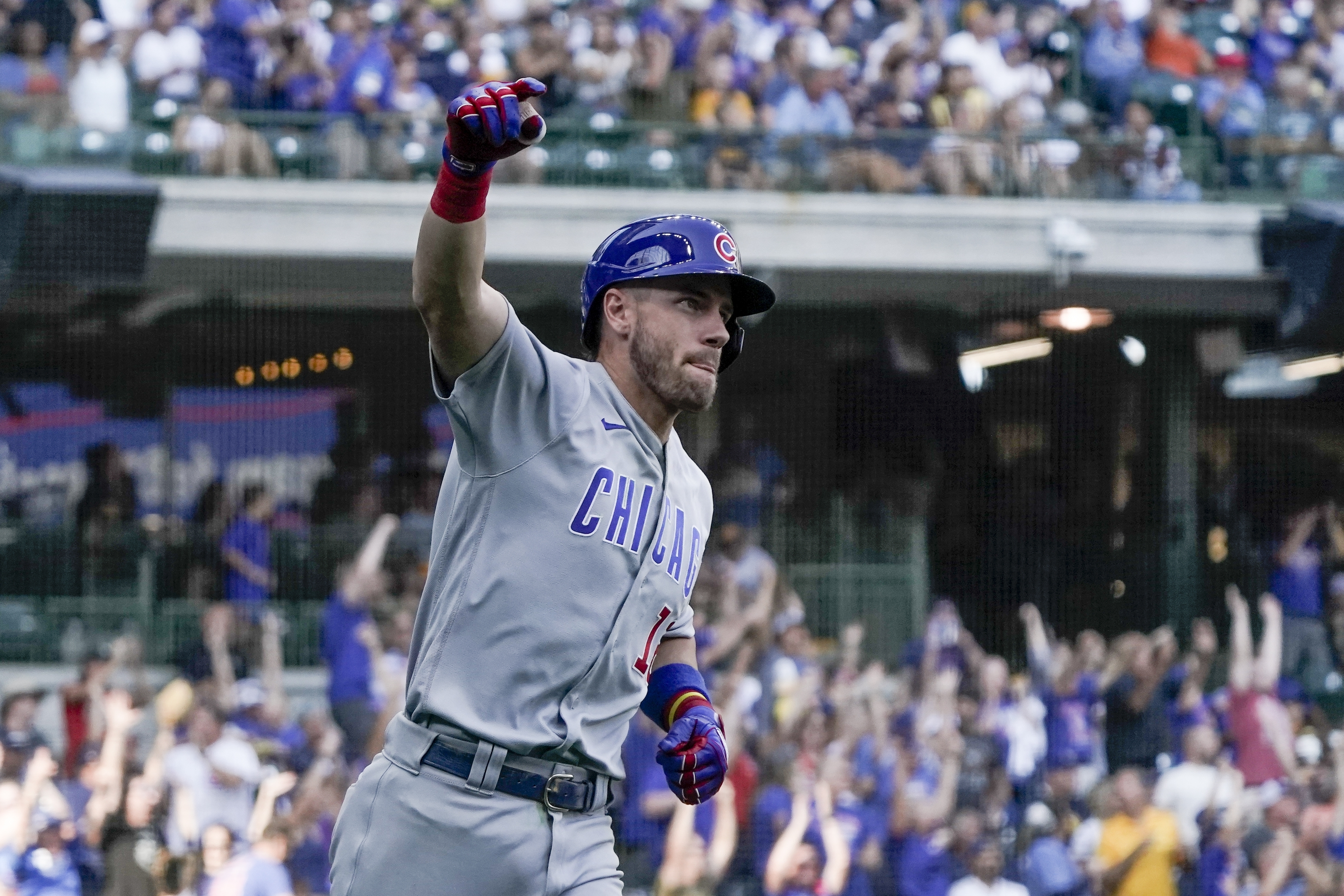 Wisdom sets Cubs rookie record with 27th HR, beat Brewers