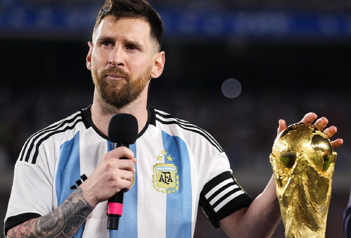 Lionel Messi rempile avec Louis Vuitton en incarnant la dernière collection  de voyage