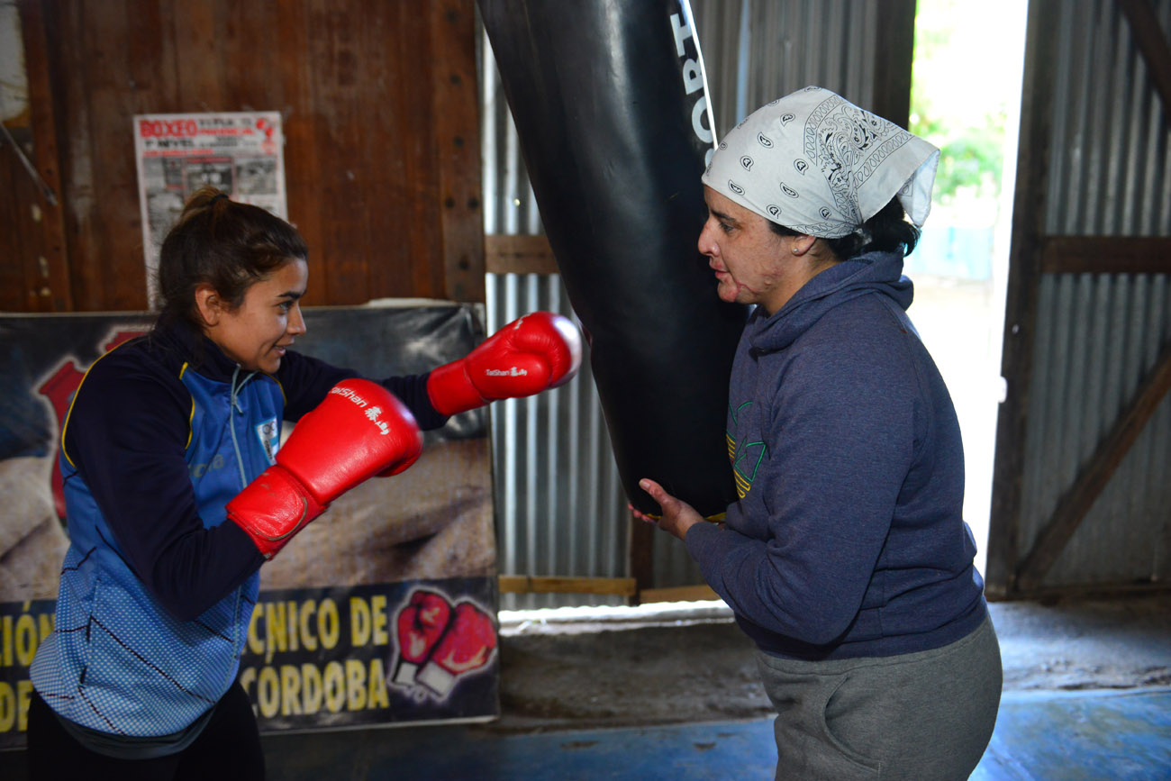 El renacer boxístico de Leonela y Dayana Sánchez: cómo y cuándo vuelven  juntas al ring