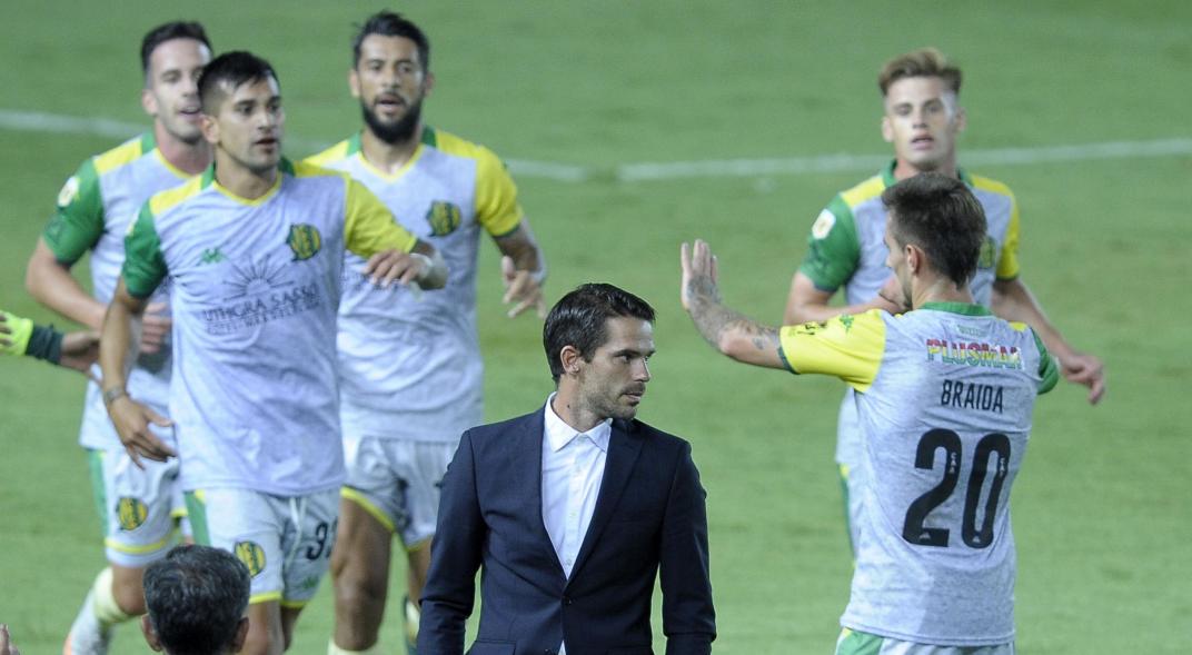 Racing Y Aldosivi Empataron 2 A 2 En Un Atractivo Encuentro Futbol La Voz Del Interior