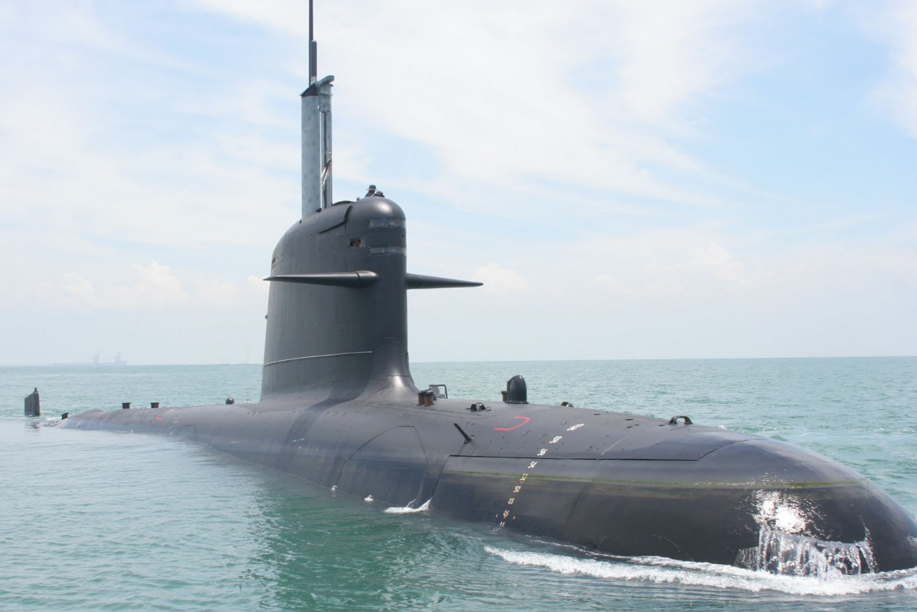 Milei reveló que el Gobierno gestiona con Francia la compra de submarinos y patrulleros  para las costas