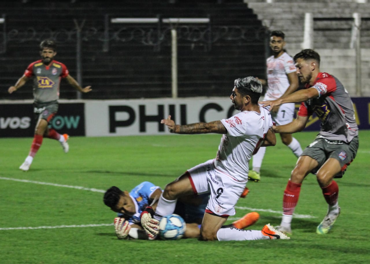 Huracan Las Heras Elimino A Arsenal De Sarandi Por La Copa Argentina Y Escribio Un Nuevo Capitulo De Oro En Su Rica Historia Deportes