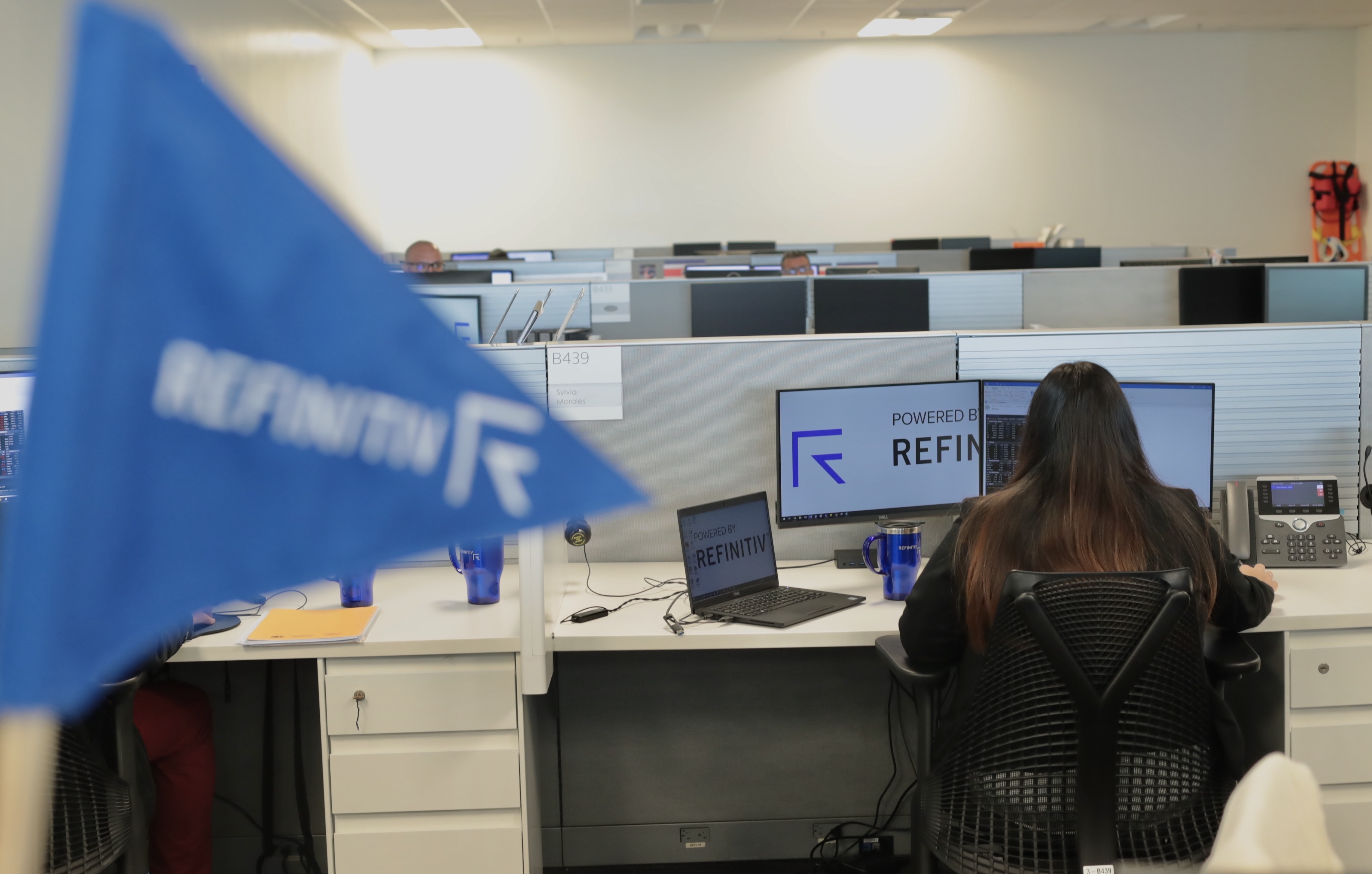 La firma Refinitiv, proveedora de servicios financieros y de datos, está en el régimen de zona franca, cuanta con 70 trabajadores y anunció, en octubre pasado, la contratación de otras 50 personas. Foto Alonso Tenorio.