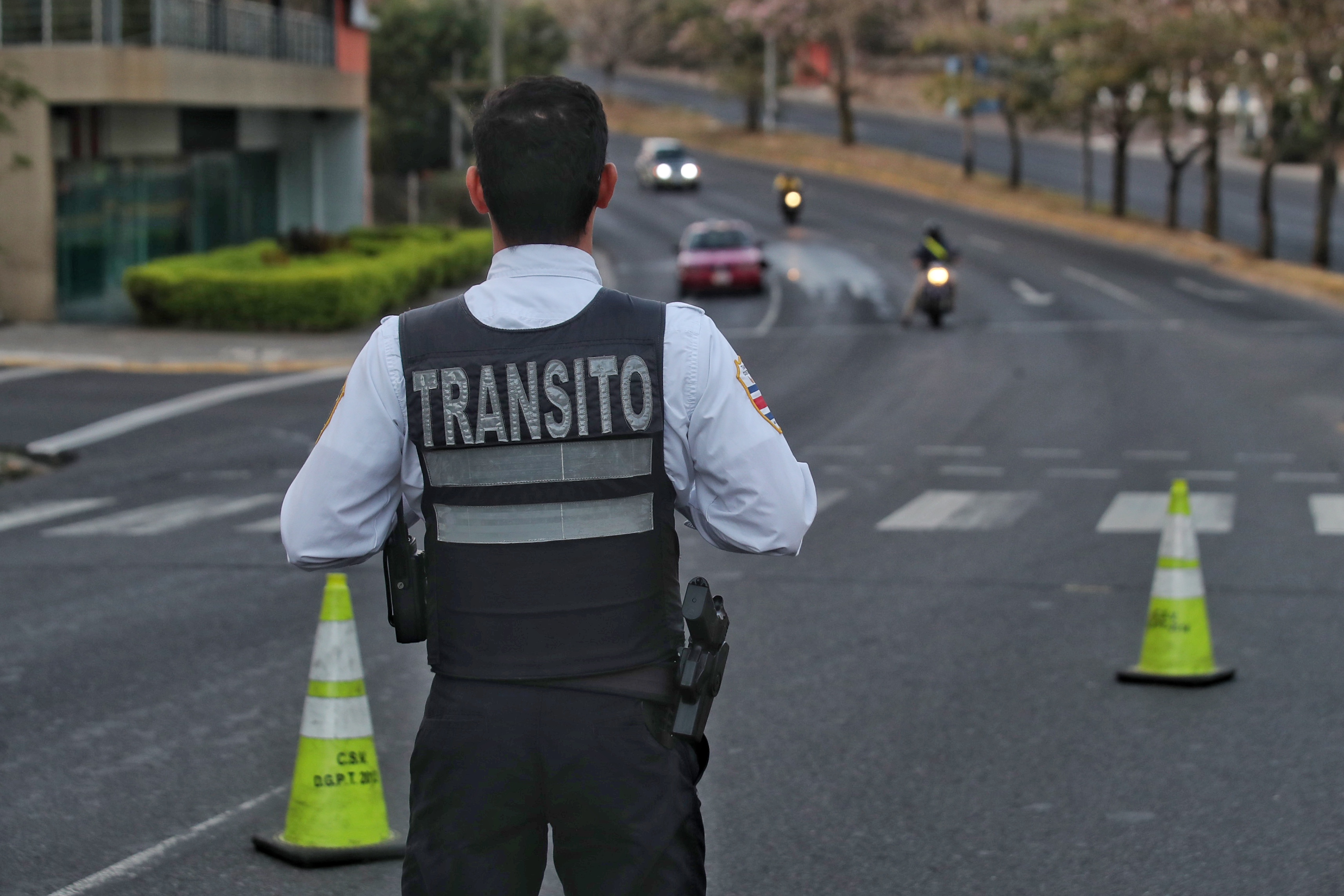 07/04/2020/ Recorrido por San José donde pasada las 5 pm comienza a regir la restricción vehicular sanitaria y se realizan diferentes operativos de tránsito / Foto: John Durán