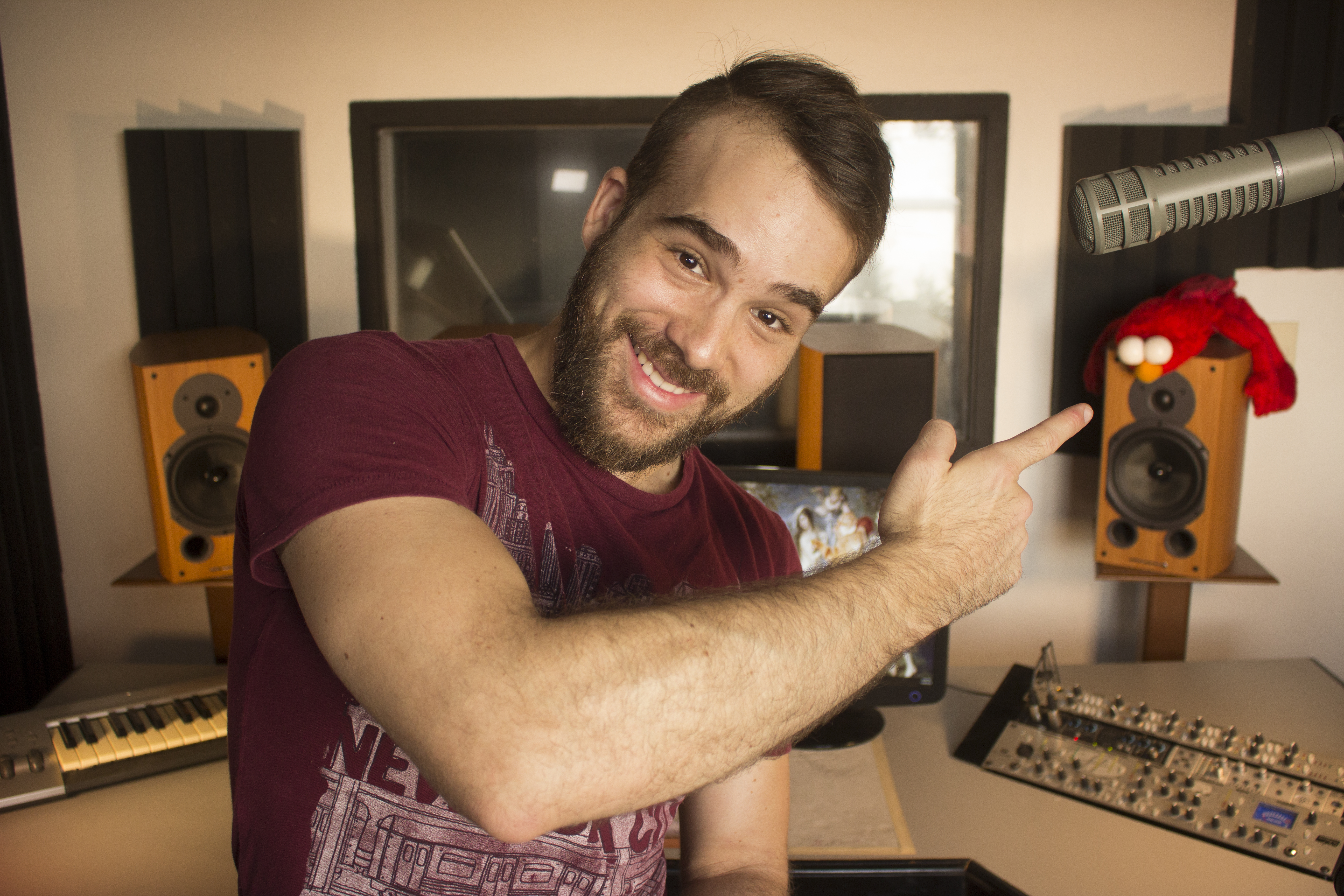 MATERIAL EMBARGADO PARA USO DE VIVA. El youtuber Lonrot, el tico que acumula más suscriptores en YouTube