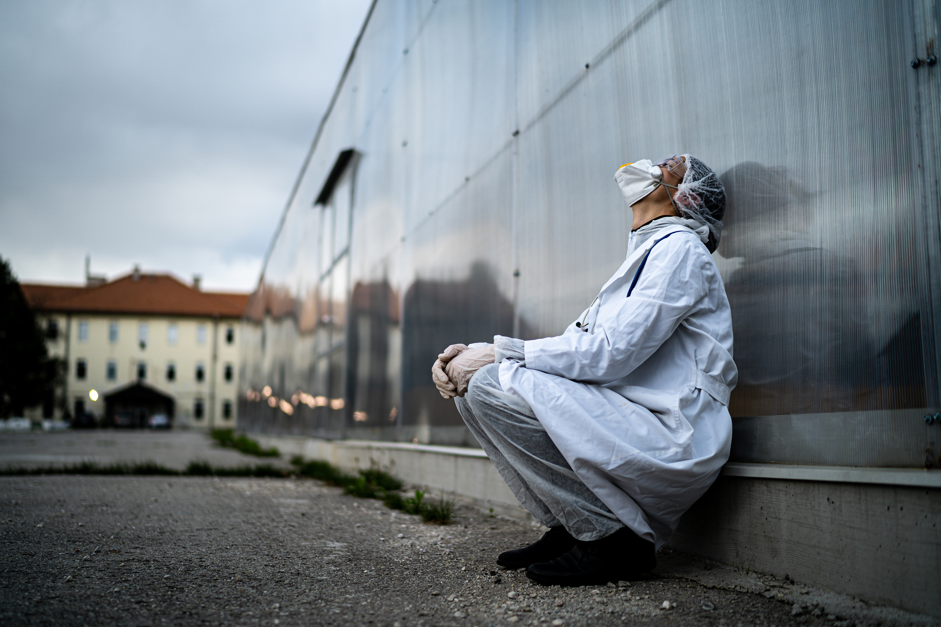 Psicología en médicos por pandemia del covid 19, fotografía de Shrutterstock