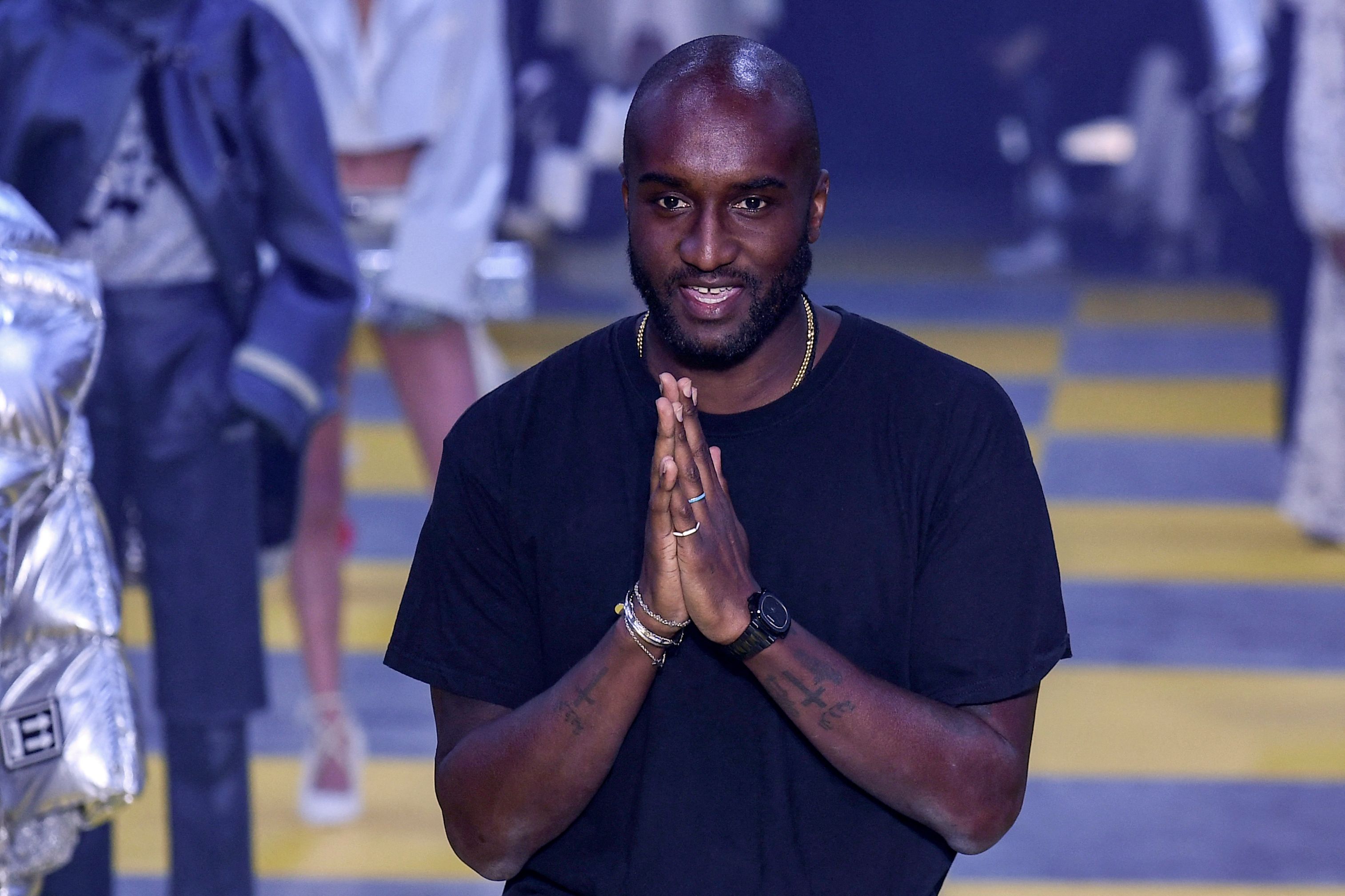 Tenis Virgil Abloh Louis Vuitton x Nike llegan a los 25 millones de dólares  en subasta
