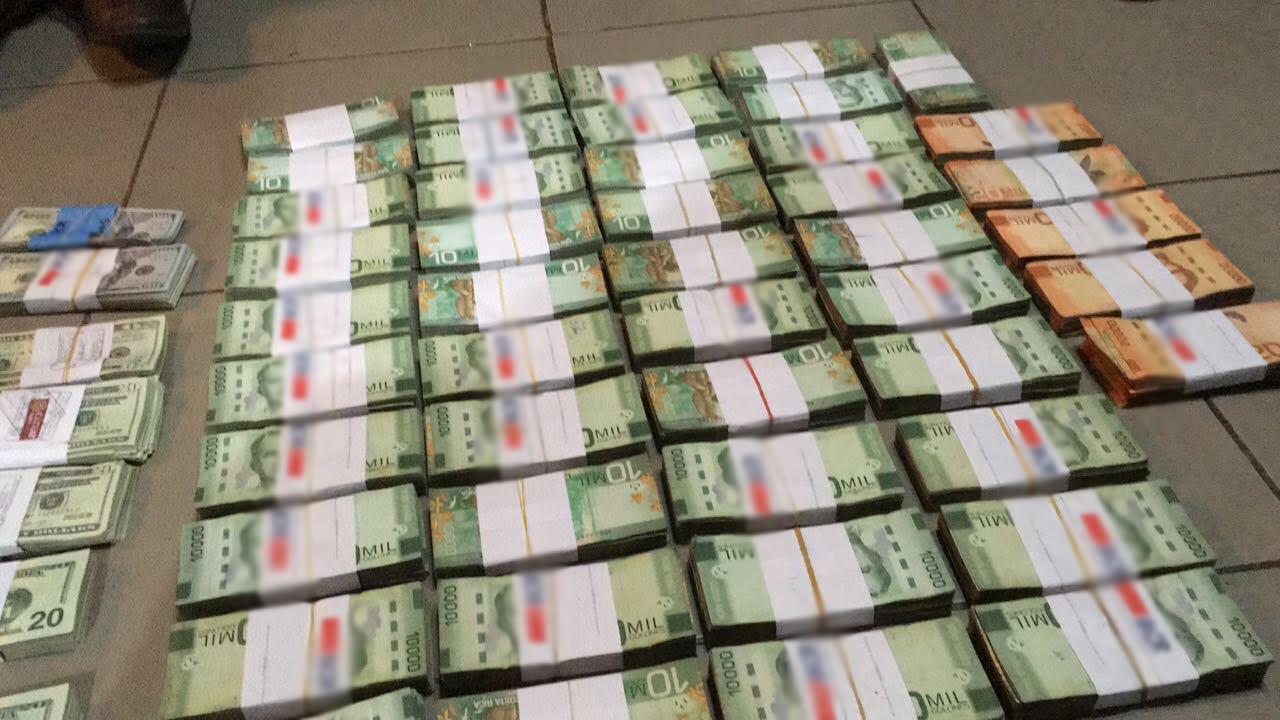 Operativo policial permitio decomiso de dinero, droga y bienes