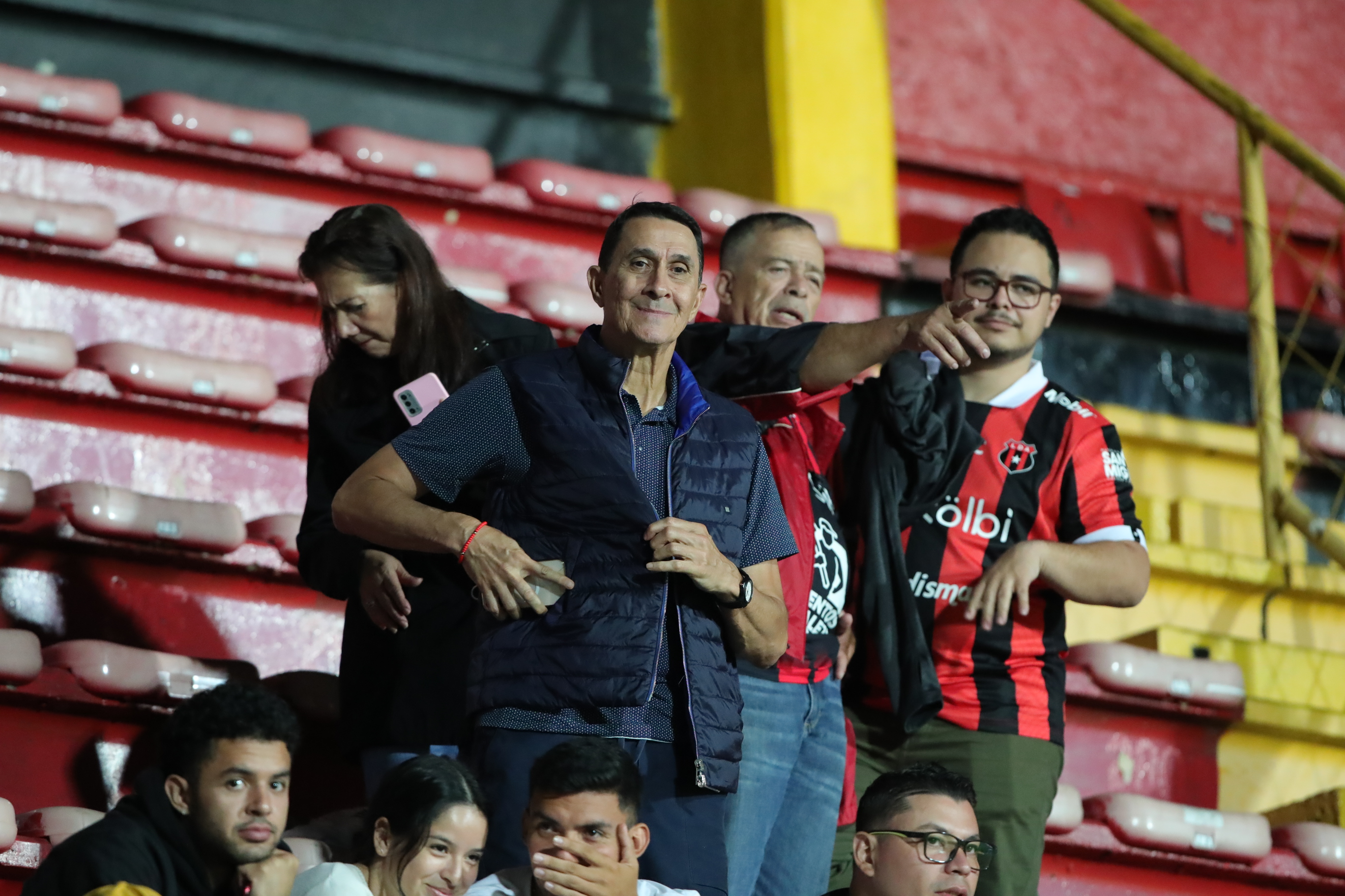 Alexandre Guimaraes llega al banquillo de Liga Deportiva Alajuelense con entusiasmo y con ganas de hacer las cosas bien. Fotografía: John Durán