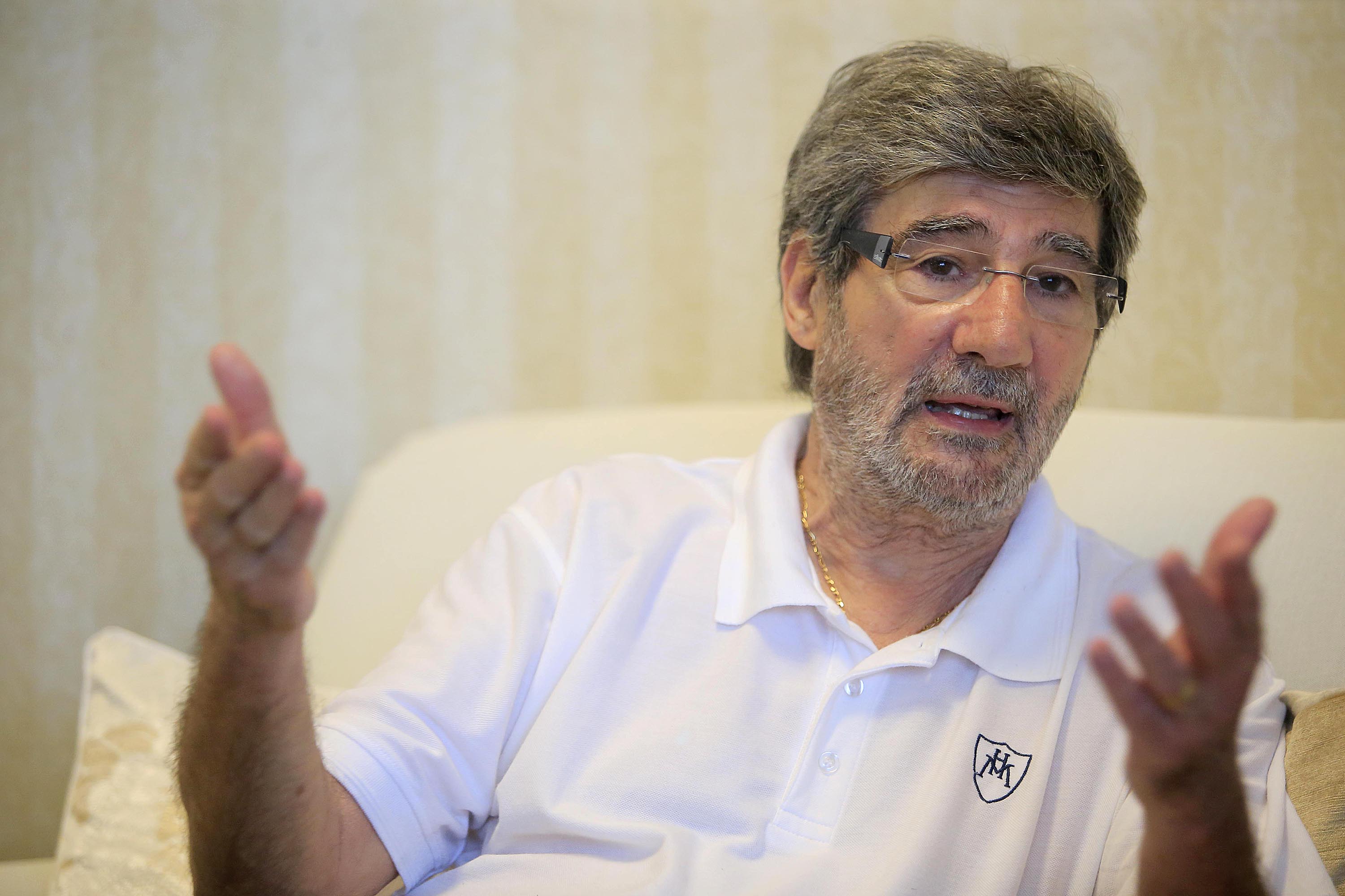 13/05/2019. Hotel Aurola Holiday Inn. Entrevista con el escritor francés Jacques Aubergy. Foto: Rafael Pacheco